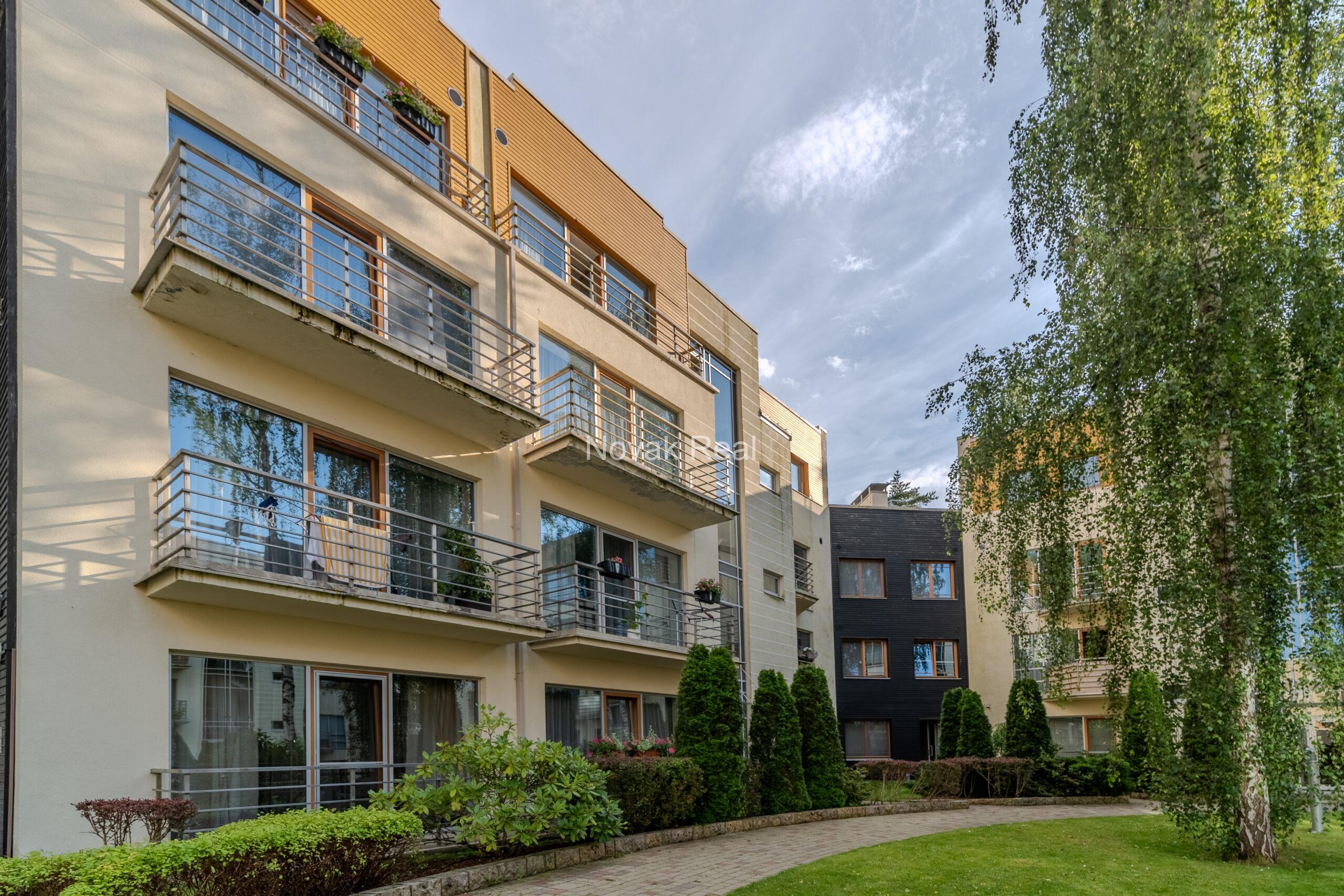 A stylish and cozy apartment is available for rent from August 25 to June 1 in the prestigious Dzintari district