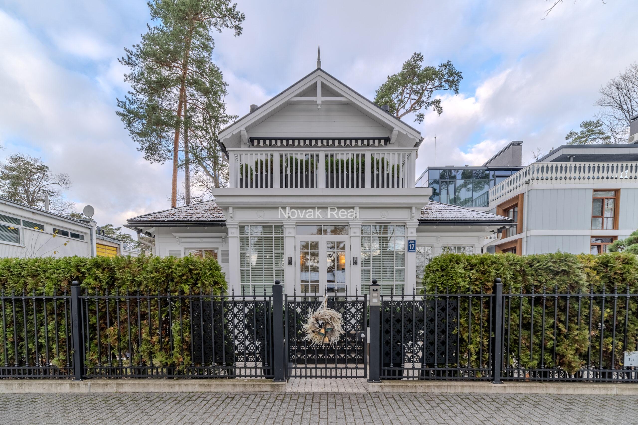 A house is offered for sale in Jūrmala, Bulduri district