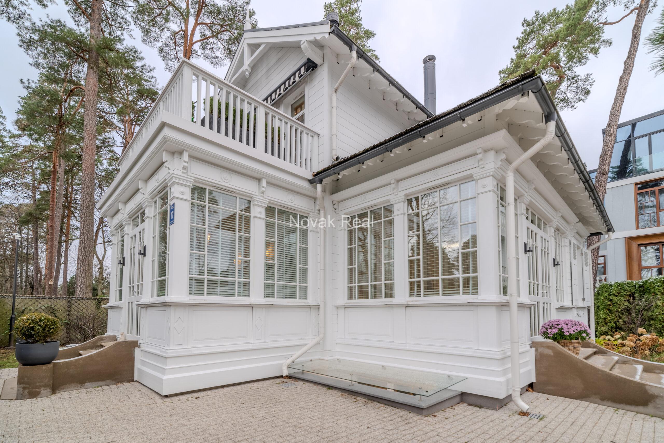 A house is offered for sale in Jūrmala, Bulduri district