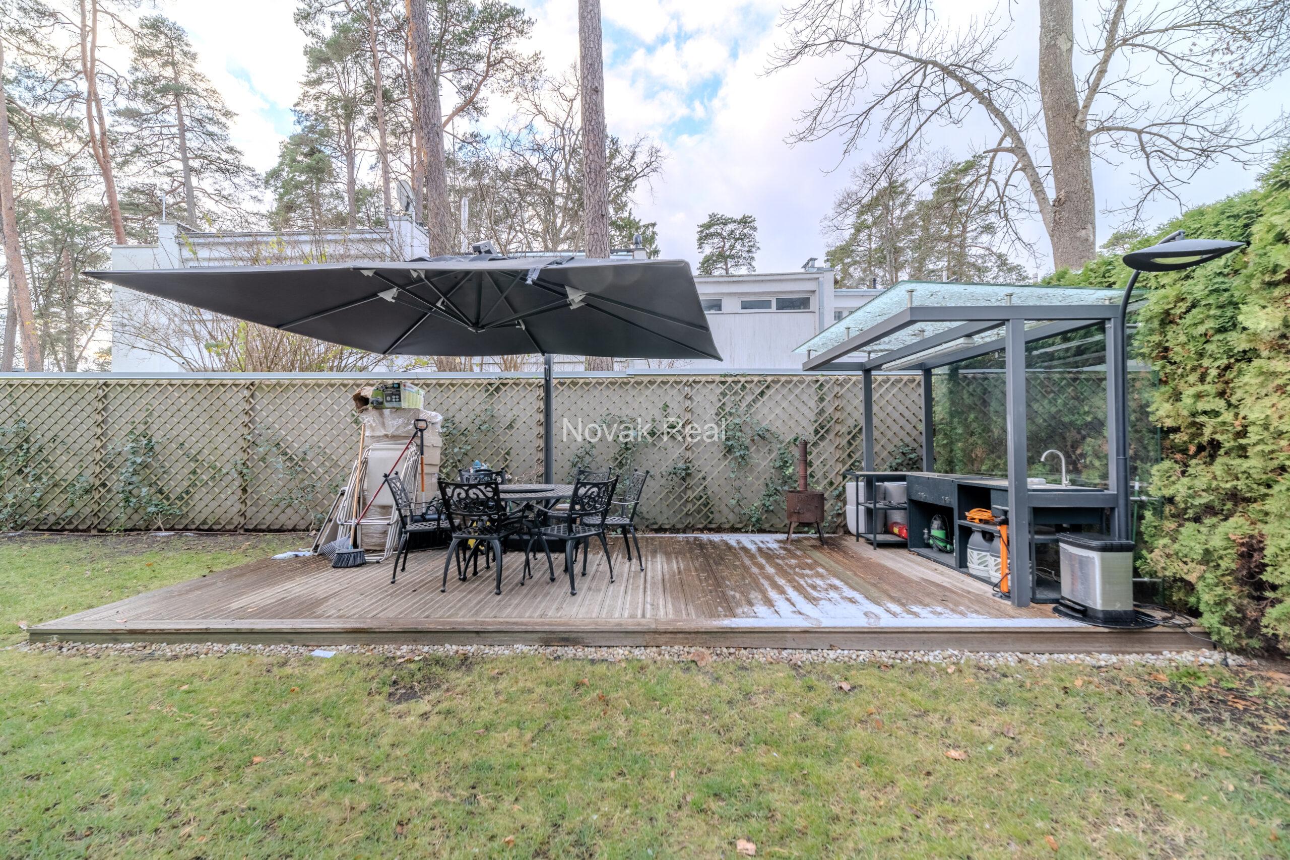 A house is offered for sale in Jūrmala, Bulduri district