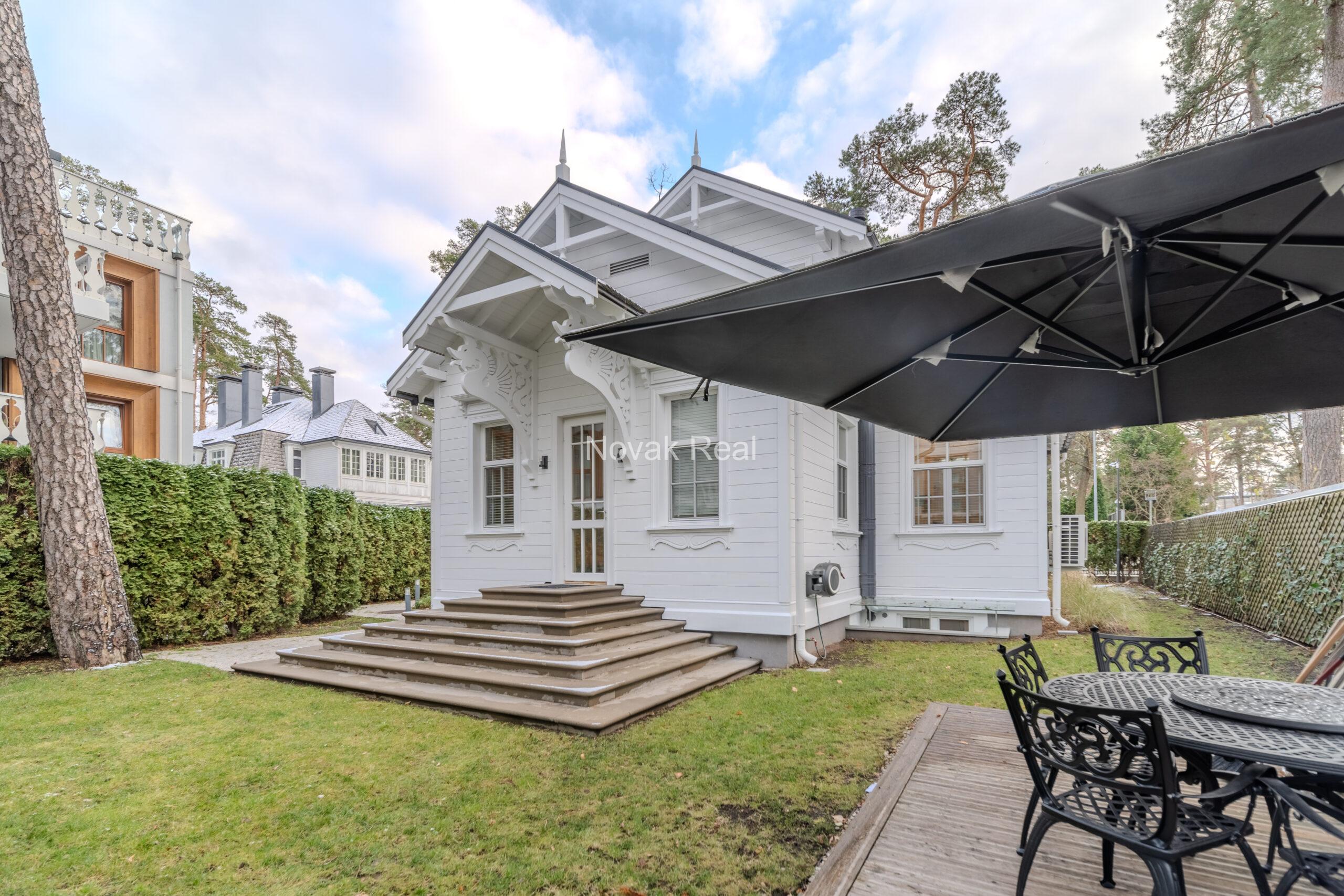 A house is offered for sale in Jūrmala, Bulduri district