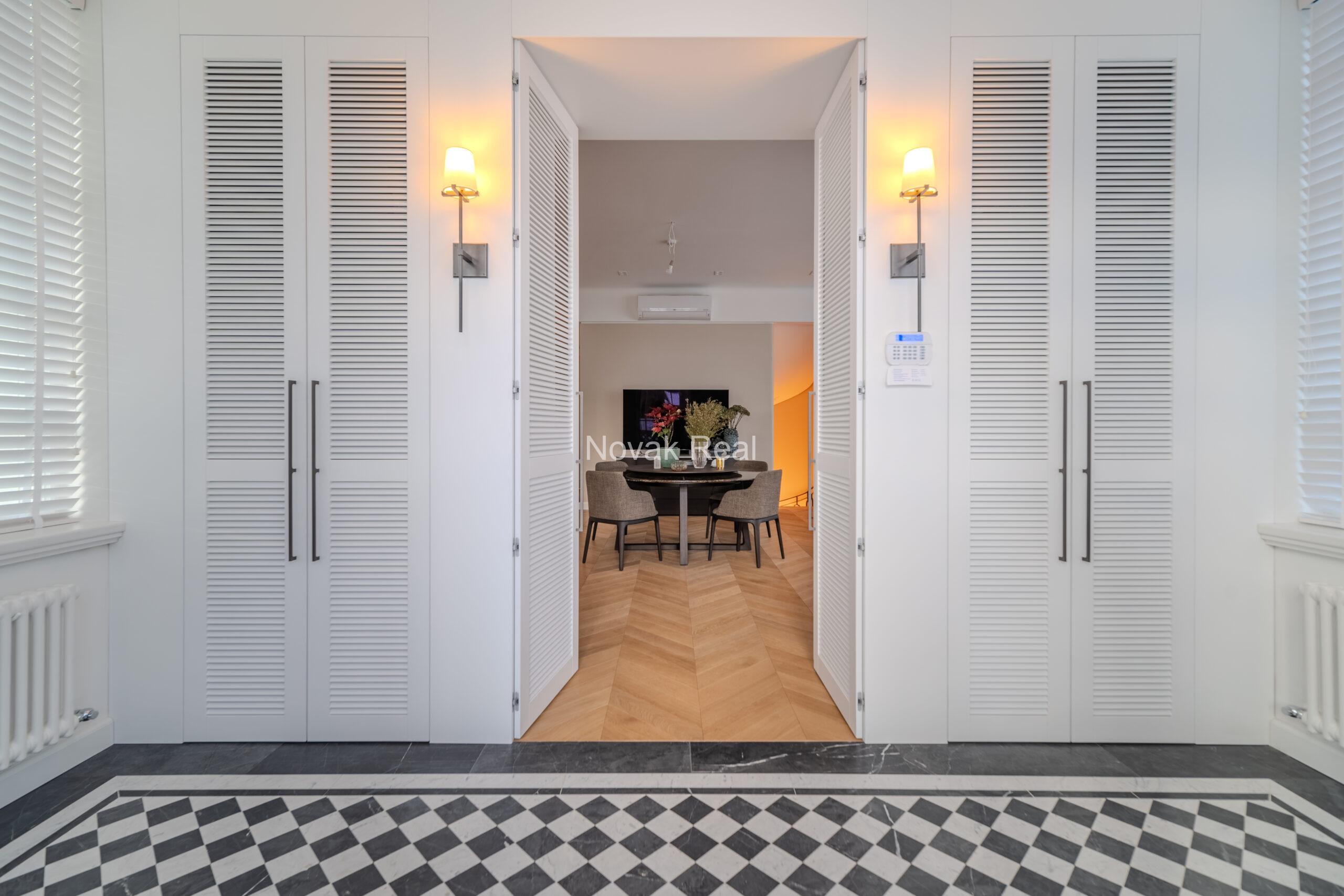 A house is offered for sale in Jūrmala, Bulduri district