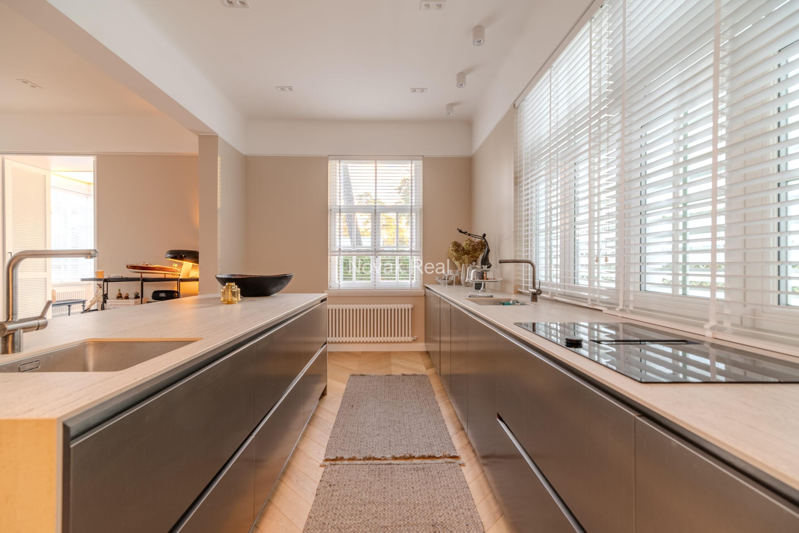 A house is offered for sale in Jūrmala, Bulduri district