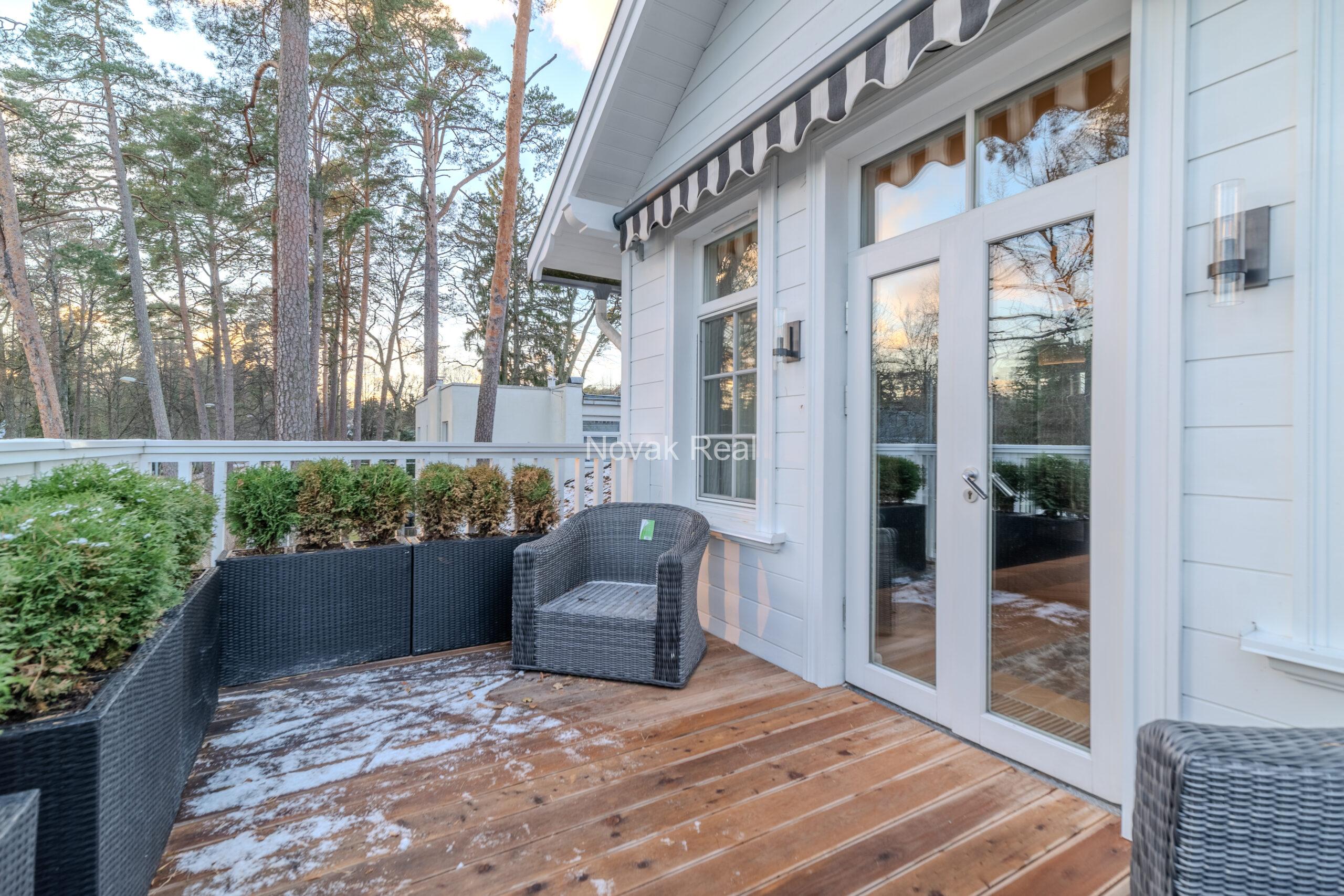 A house is offered for sale in Jūrmala, Bulduri district