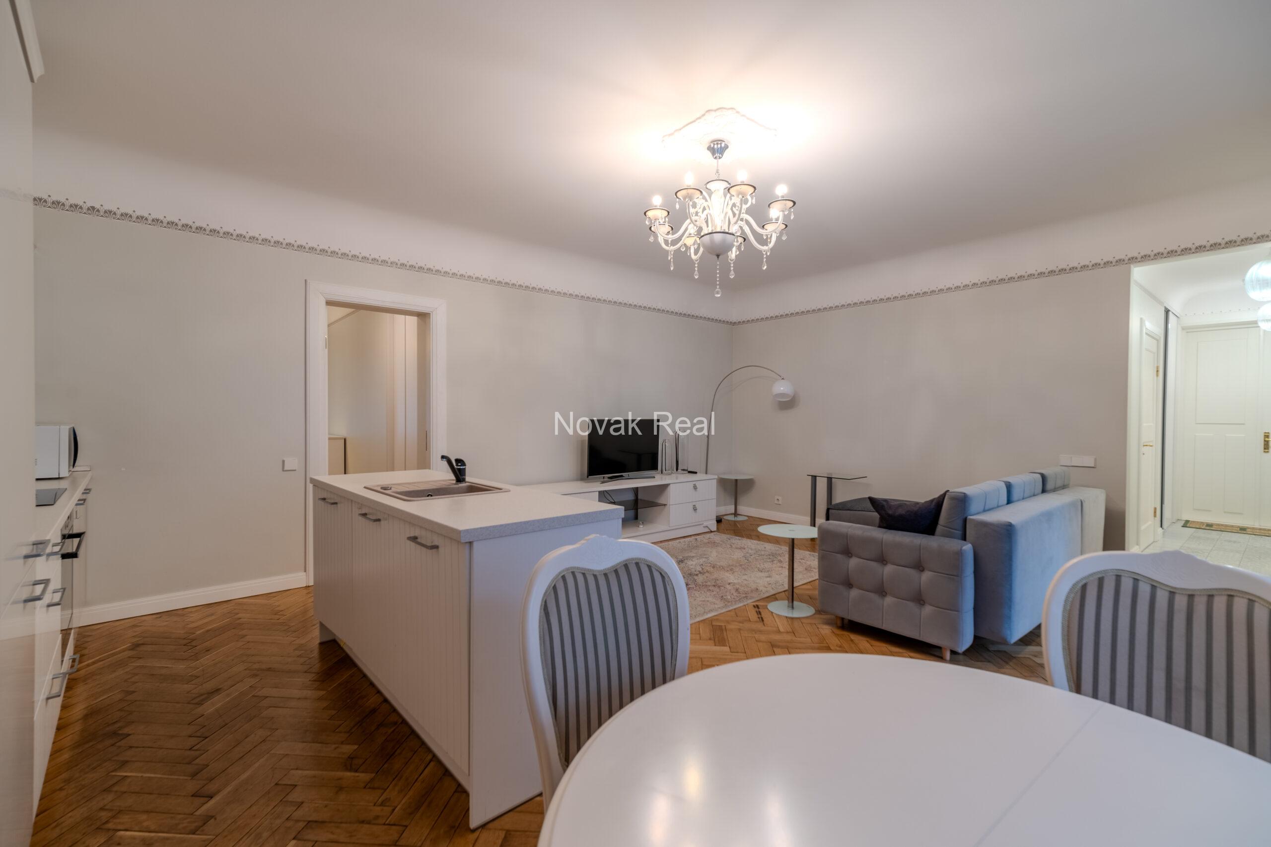Two-room apartment with a balcony on the facade in a prestigious embassy district