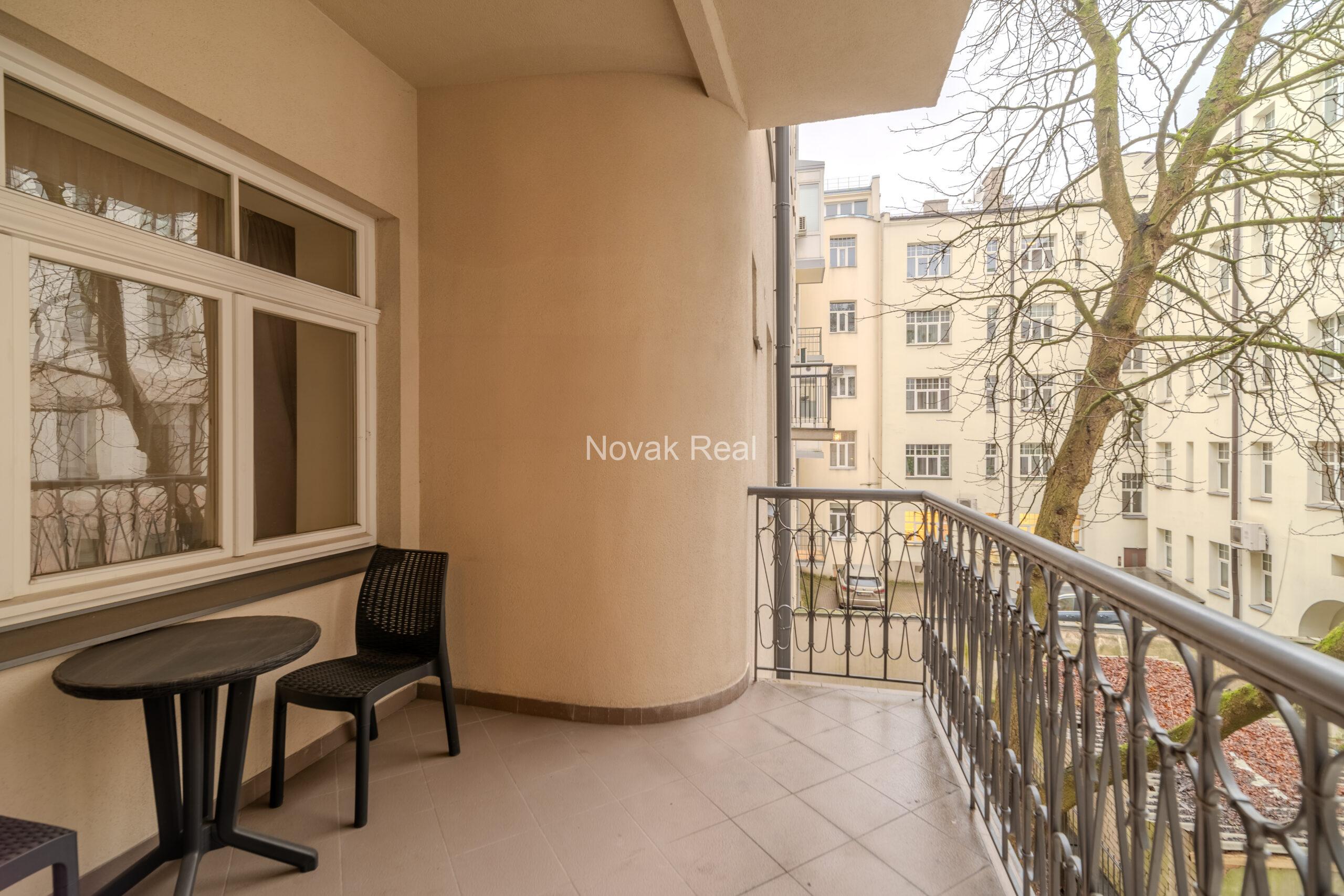 Two-room apartment with a balcony on the facade in a prestigious embassy district