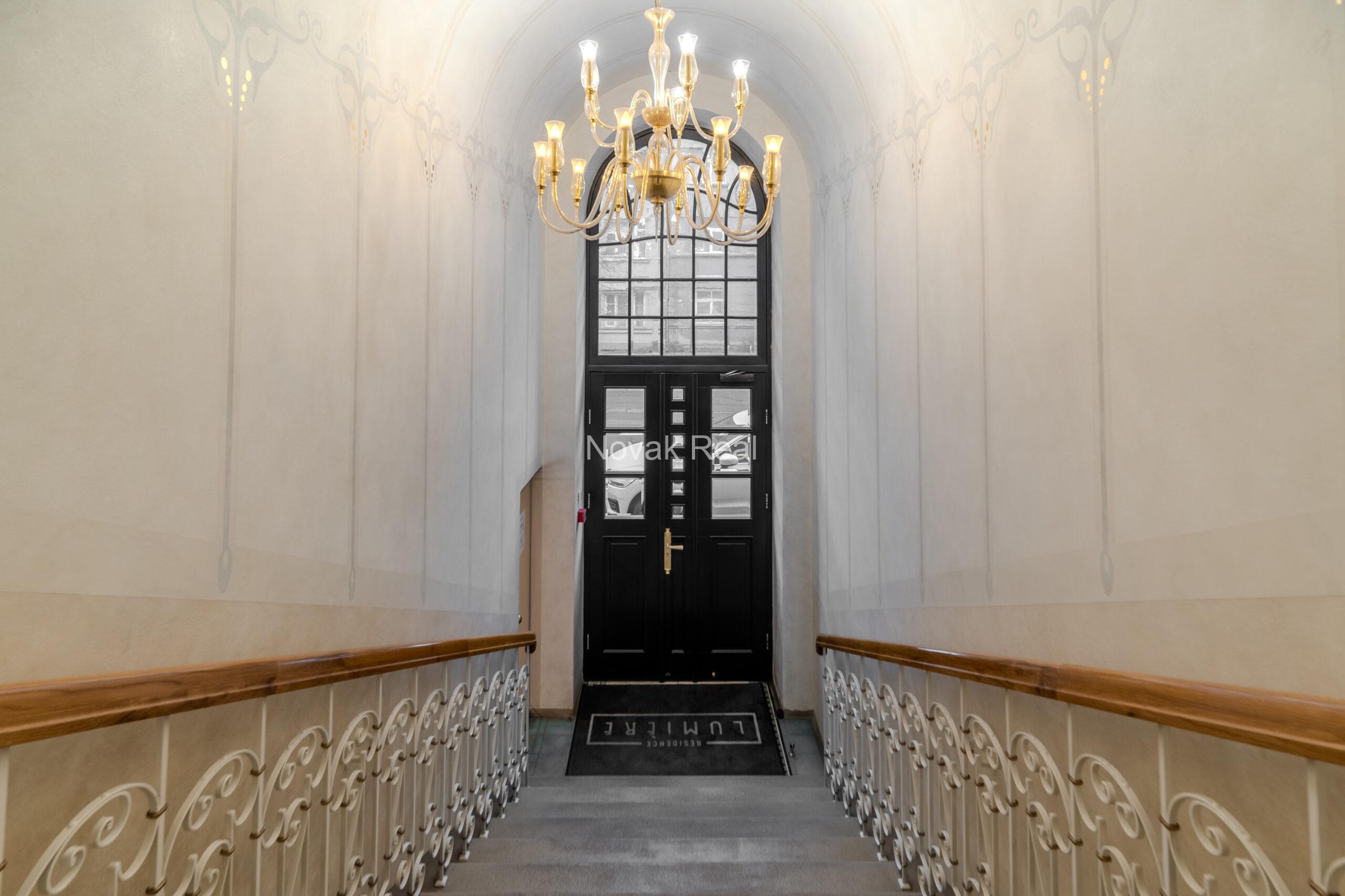 Two-room apartment with a balcony on the facade in a prestigious embassy district