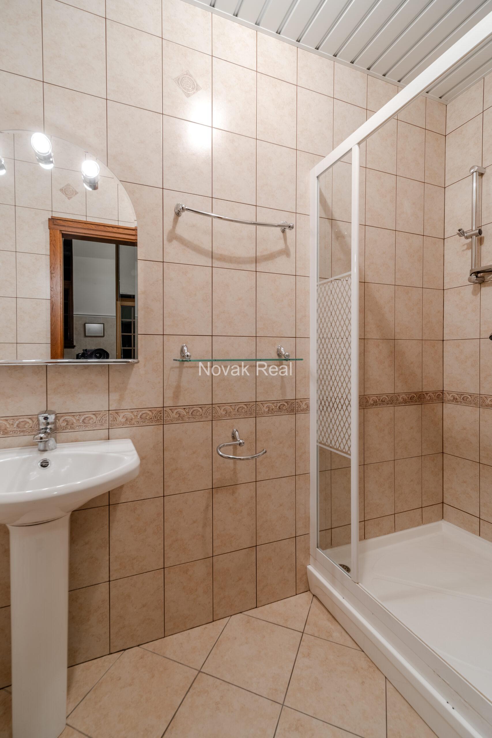 A spacious apartment is offered in the embassy district of Riga