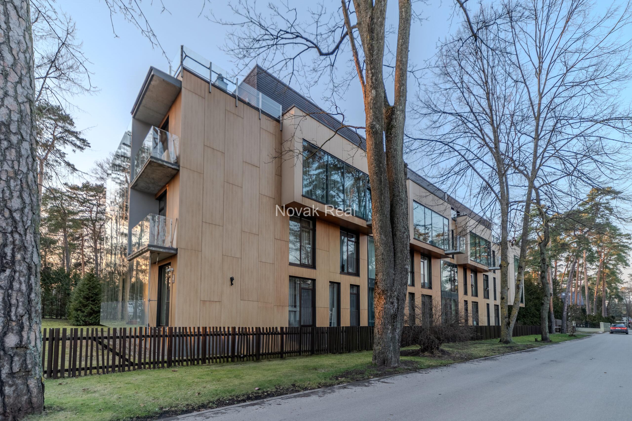 An exquisite 2-story apartment for sale