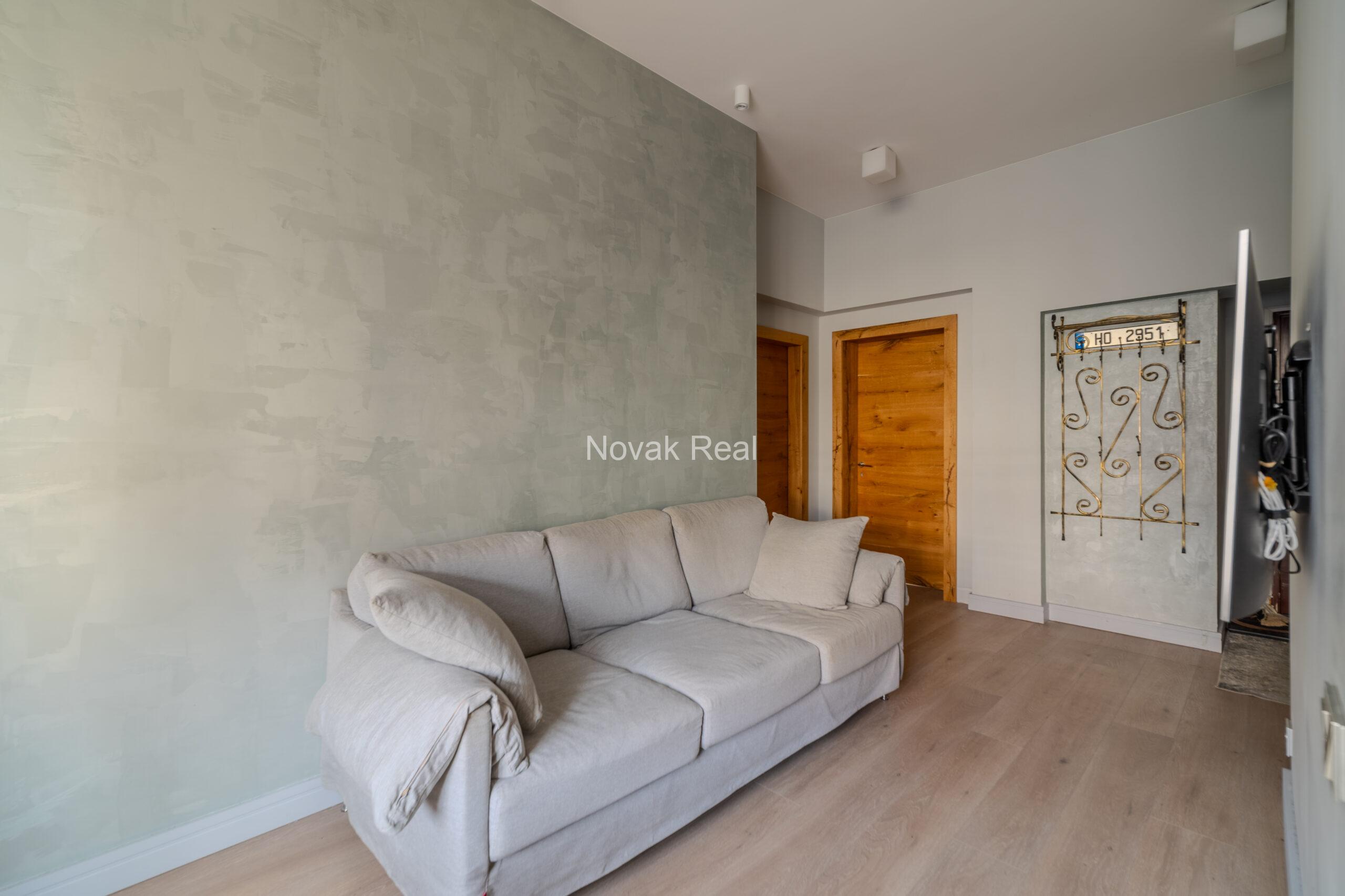 A cozy 3-bedroom apartment is offered for sale in Riga’s Quiet Centre, on one of the city’s most picturesque streets — Ausekļa Street, in the prestigious Forburga quarter