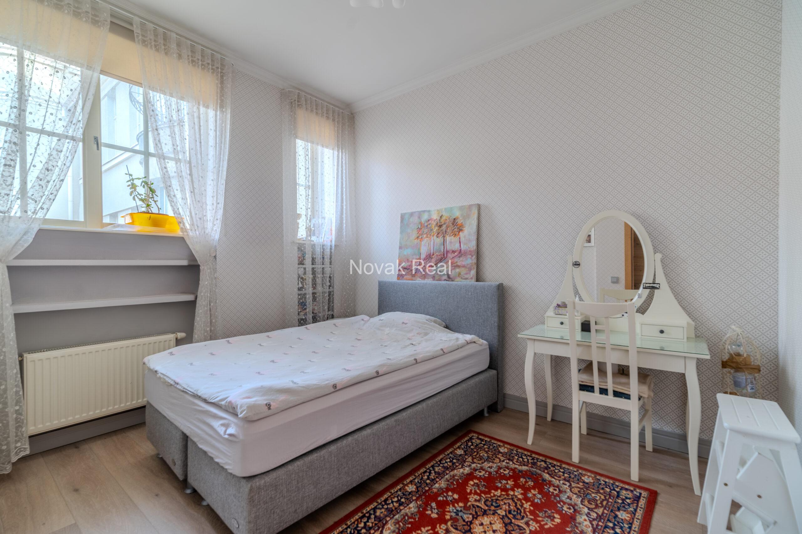 A cozy 3-bedroom apartment is offered for sale in Riga’s Quiet Centre, on one of the city’s most picturesque streets — Ausekļa Street, in the prestigious Forburga quarter
