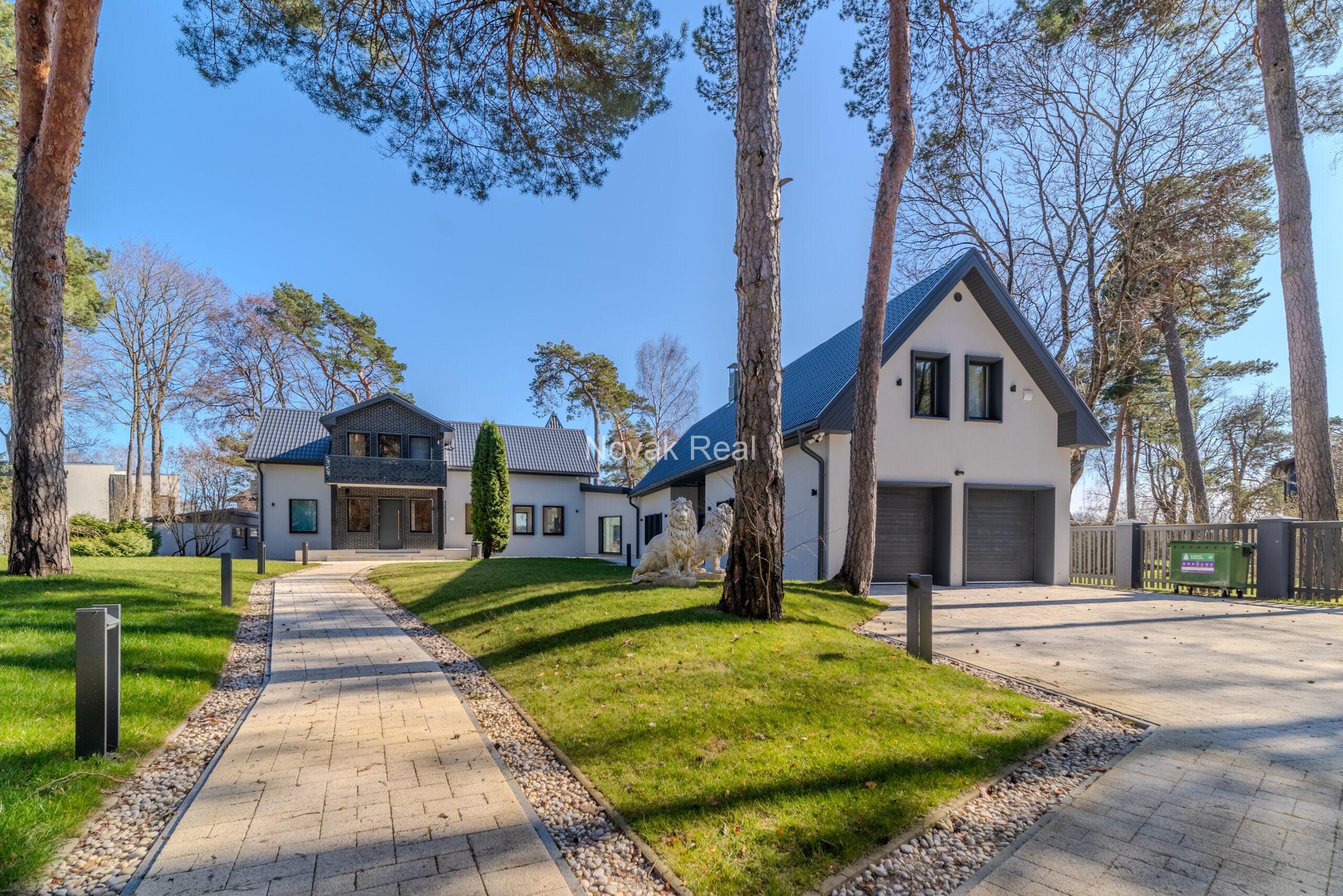 Продается уникальная вилла в Юрмале, Лиелупе
