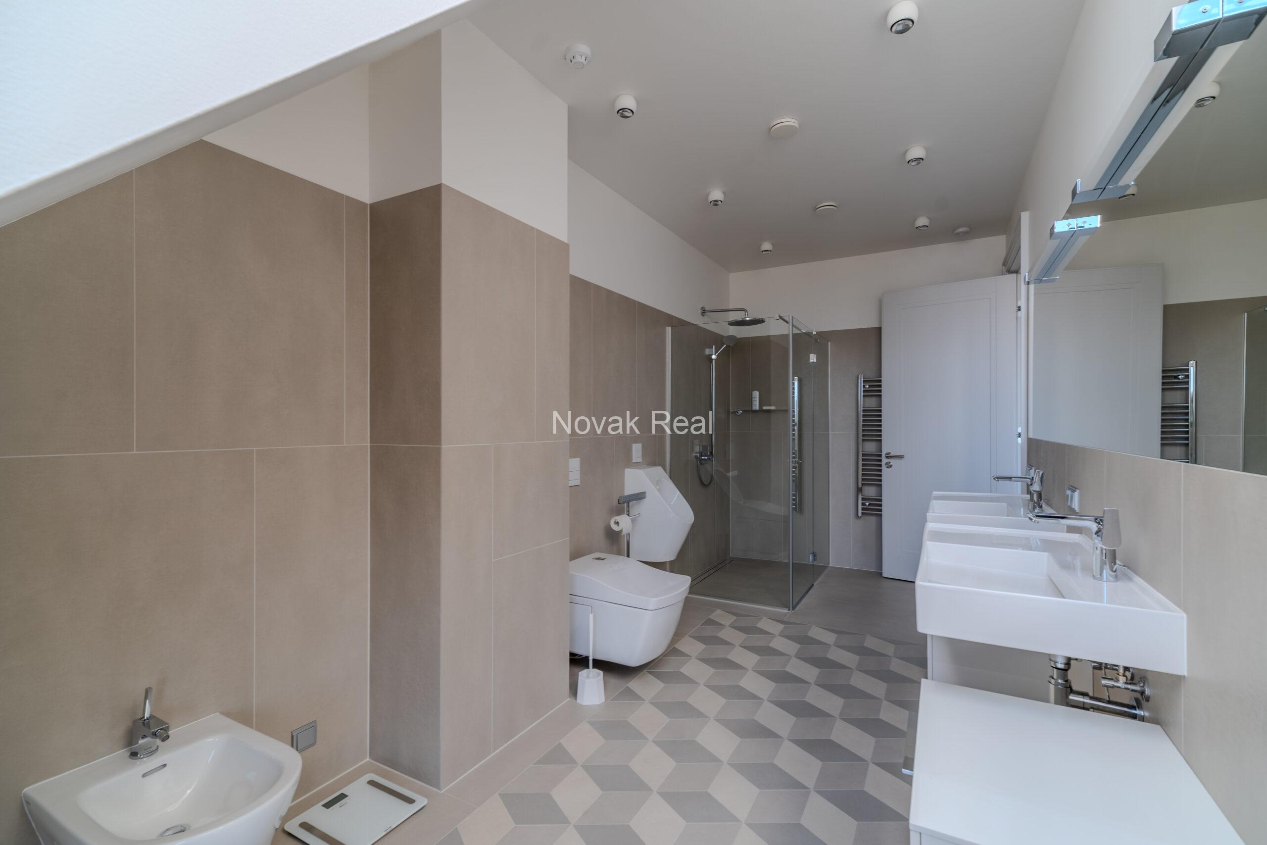 A bright and spacious four-bedroom apartment is offered for sale in the prestigious new development Club Central Residence II