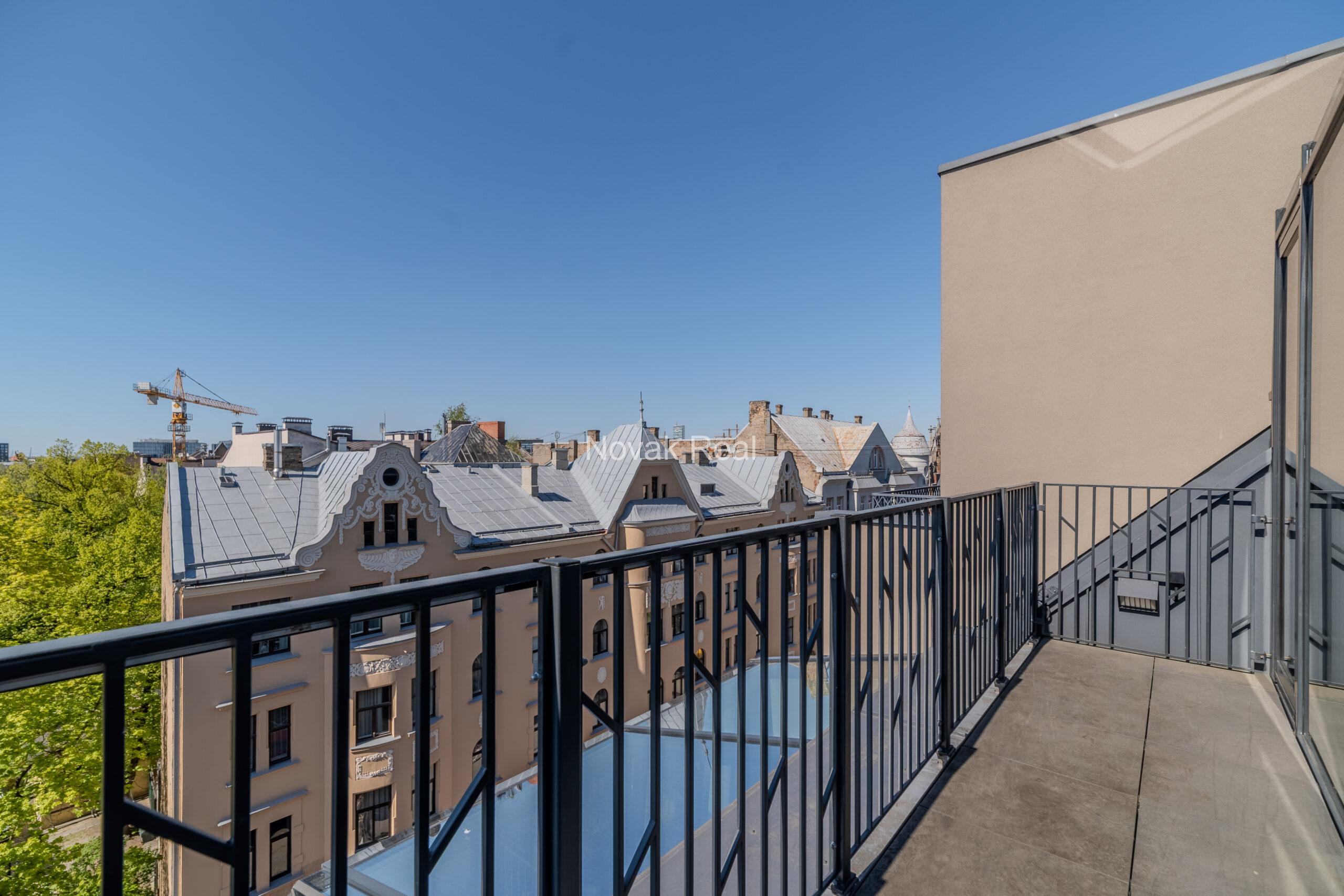 A bright and spacious four-bedroom apartment is offered for sale in the prestigious new development Club Central Residence II