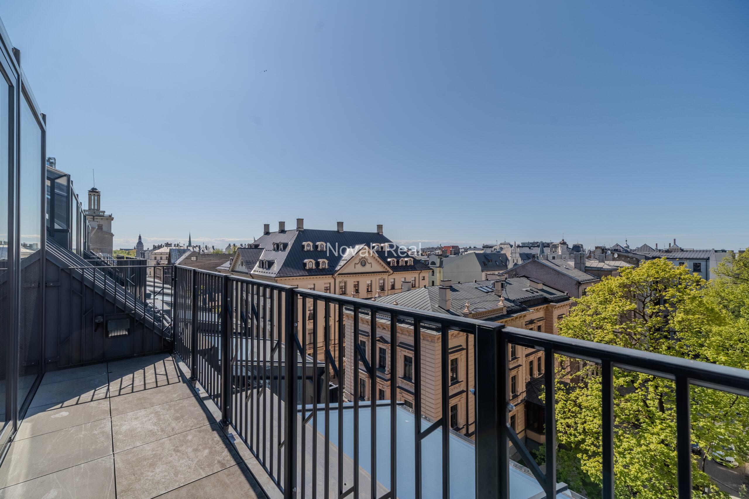 A bright and spacious four-bedroom apartment is offered for sale in the prestigious new development Club Central Residence II