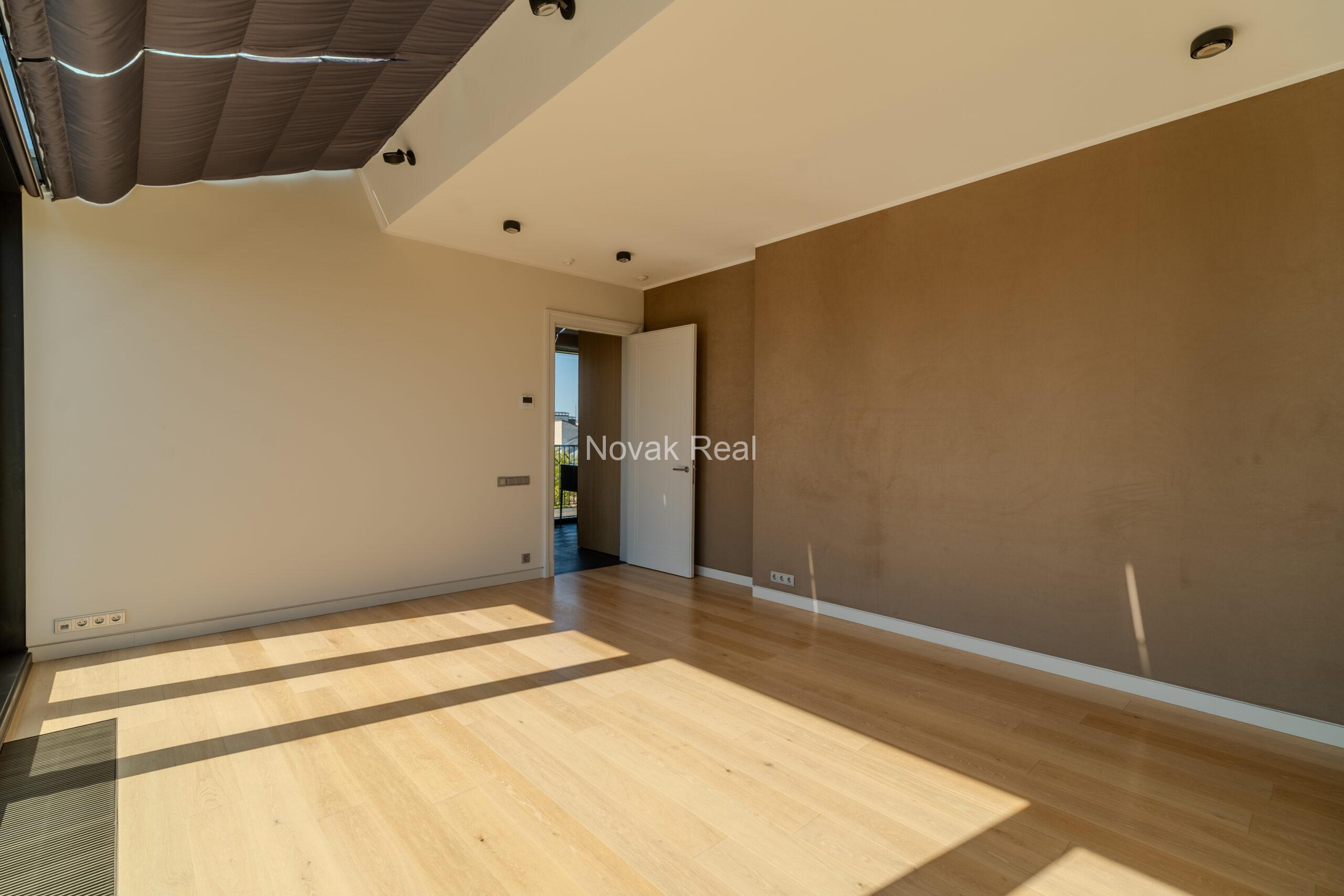 A bright and spacious four-bedroom apartment is offered for sale in the prestigious new development Club Central Residence II