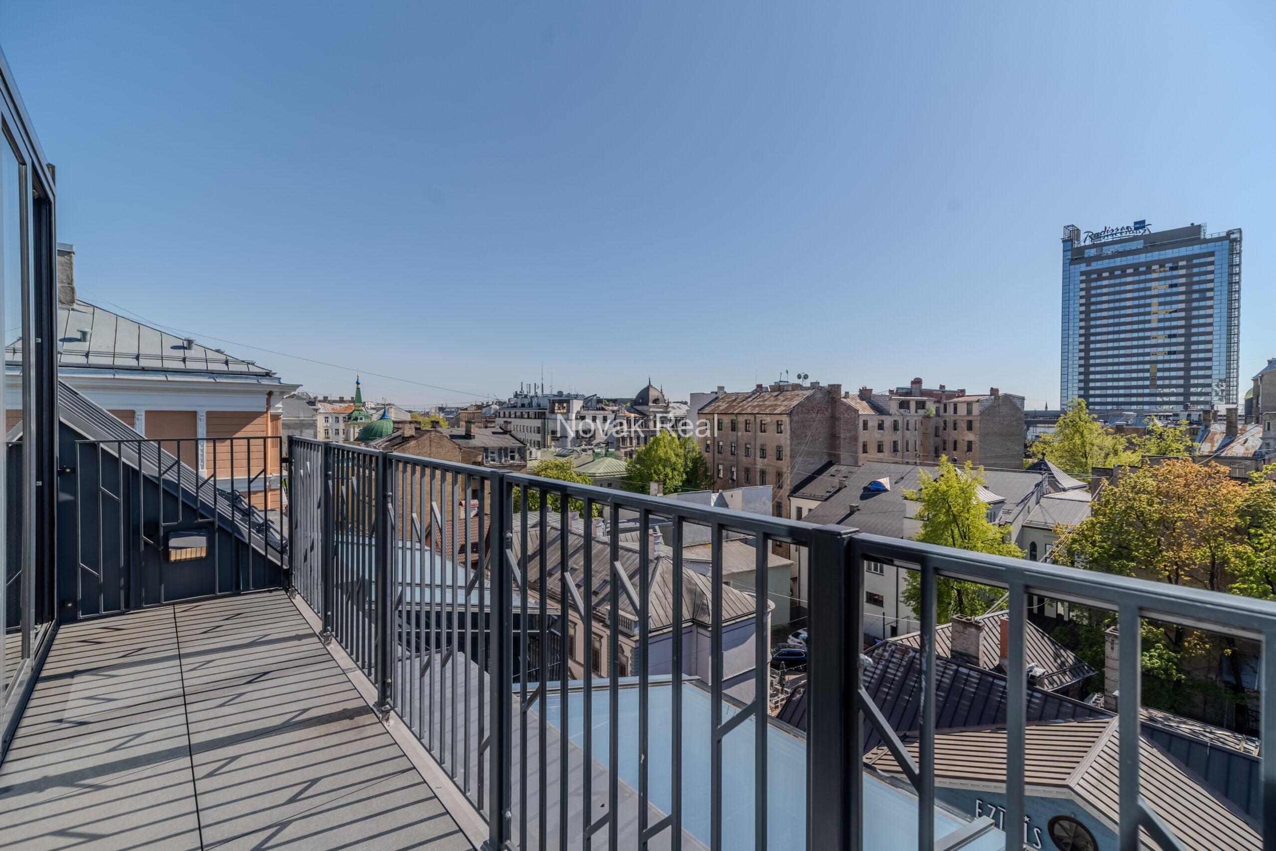 A bright and spacious four-bedroom apartment is offered for sale in the prestigious new development Club Central Residence II