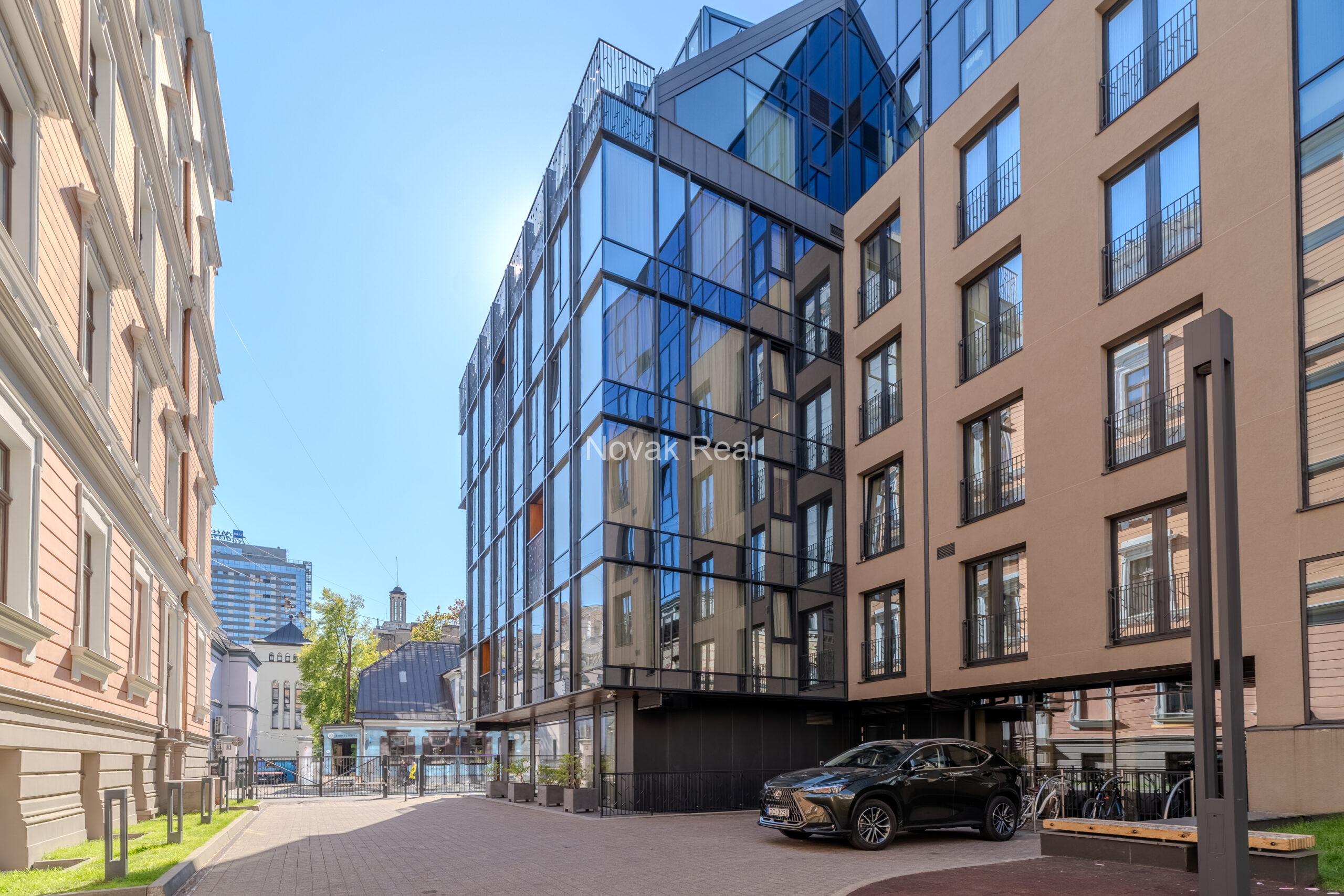 A bright and spacious four-bedroom apartment is offered for sale in the prestigious new development Club Central Residence II