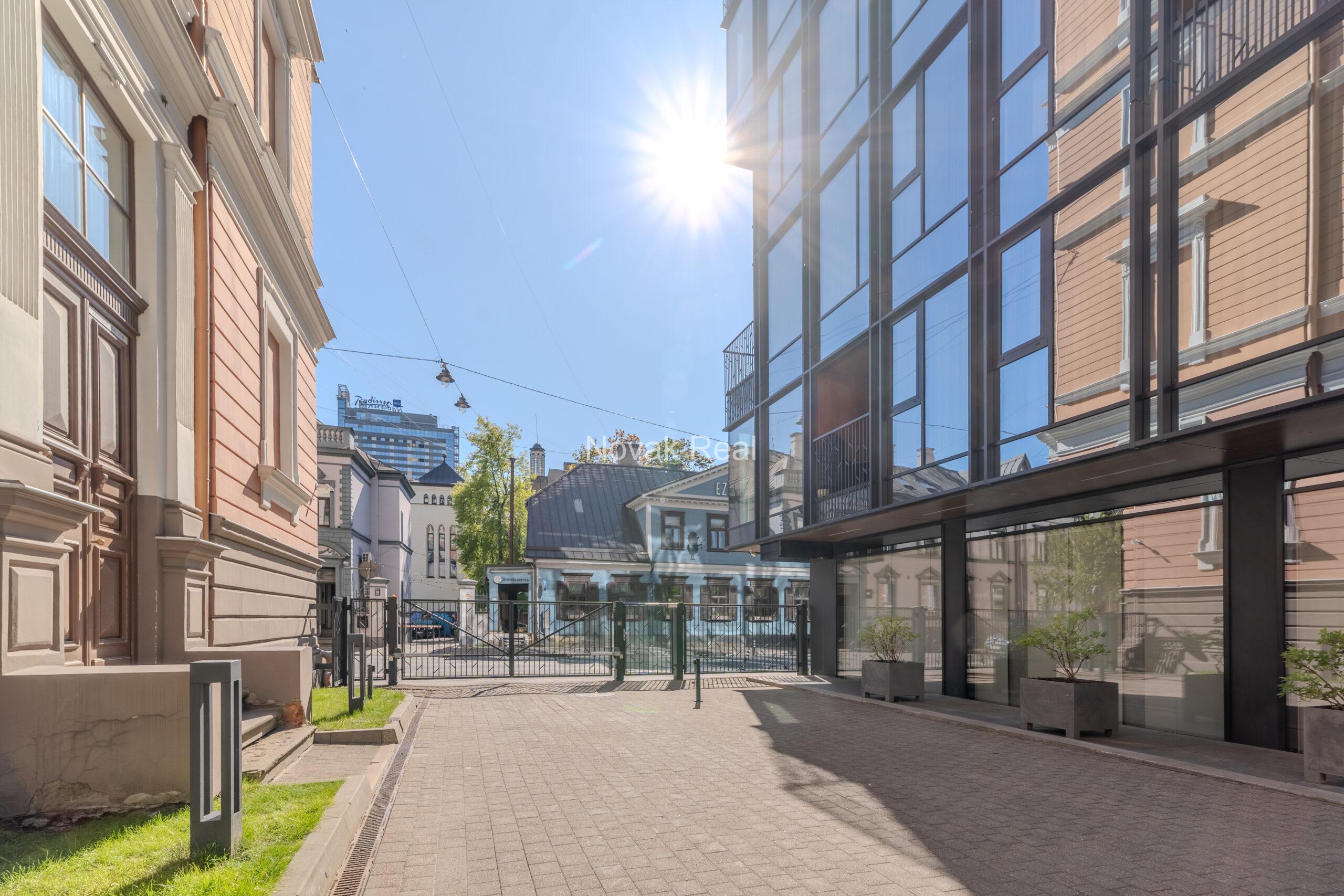 A bright and spacious four-bedroom apartment is offered for sale in the prestigious new development Club Central Residence II