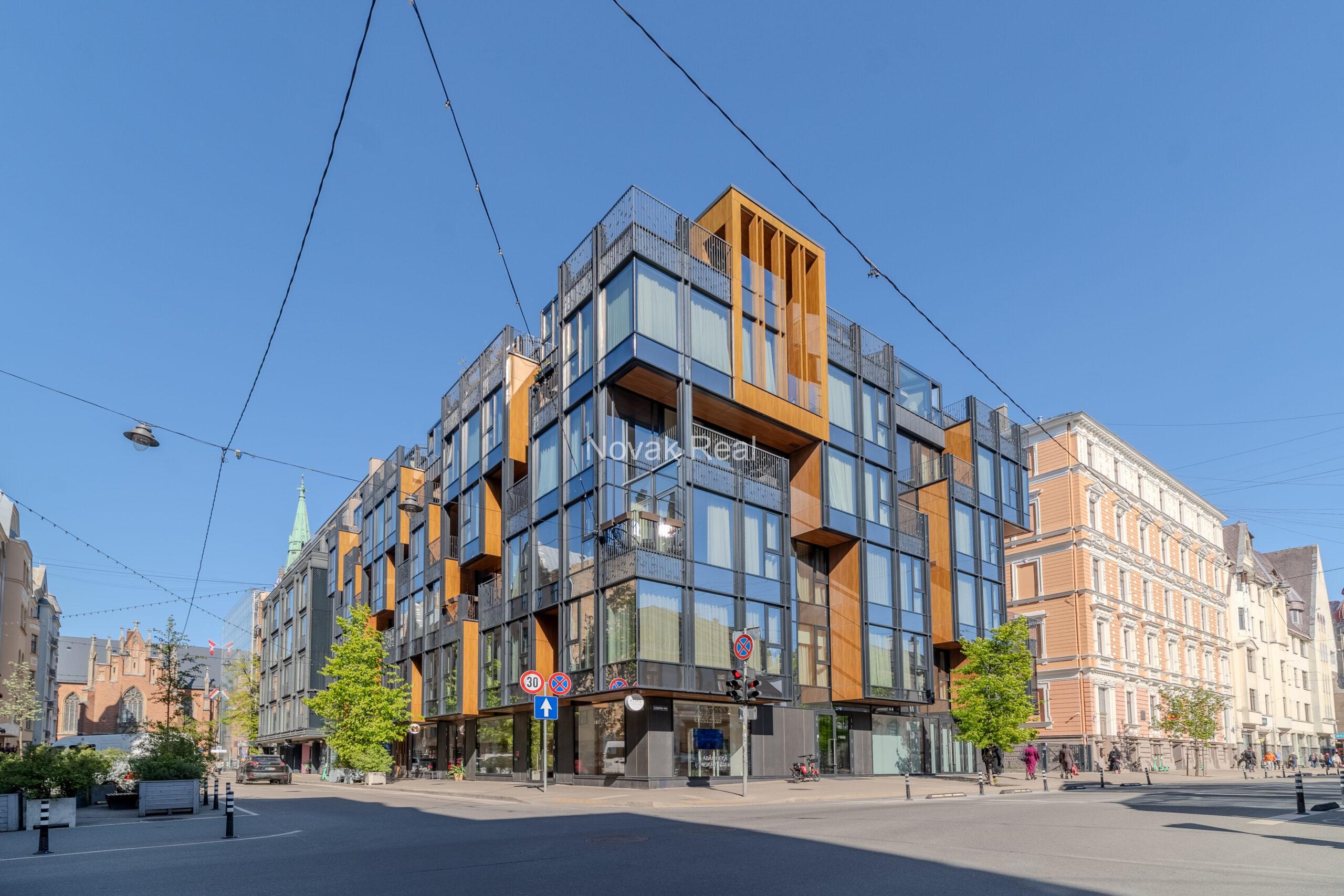 A bright and spacious four-bedroom apartment is offered for sale in the prestigious new development Club Central Residence II