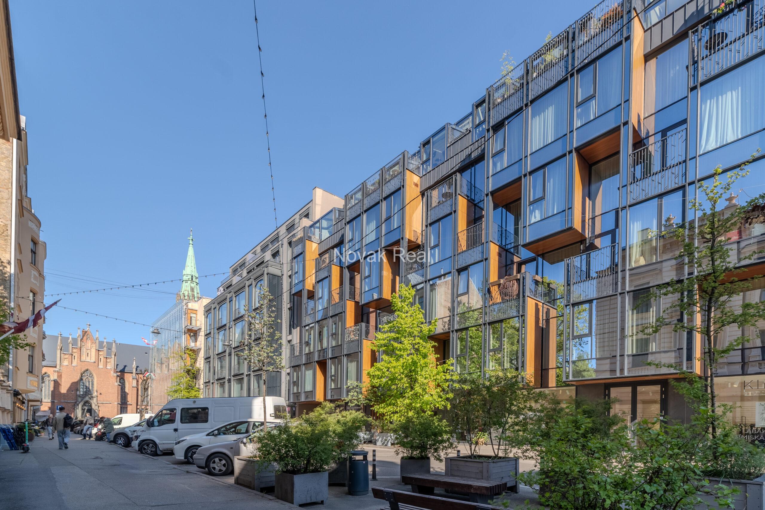 A bright and spacious four-bedroom apartment is offered for sale in the prestigious new development Club Central Residence II