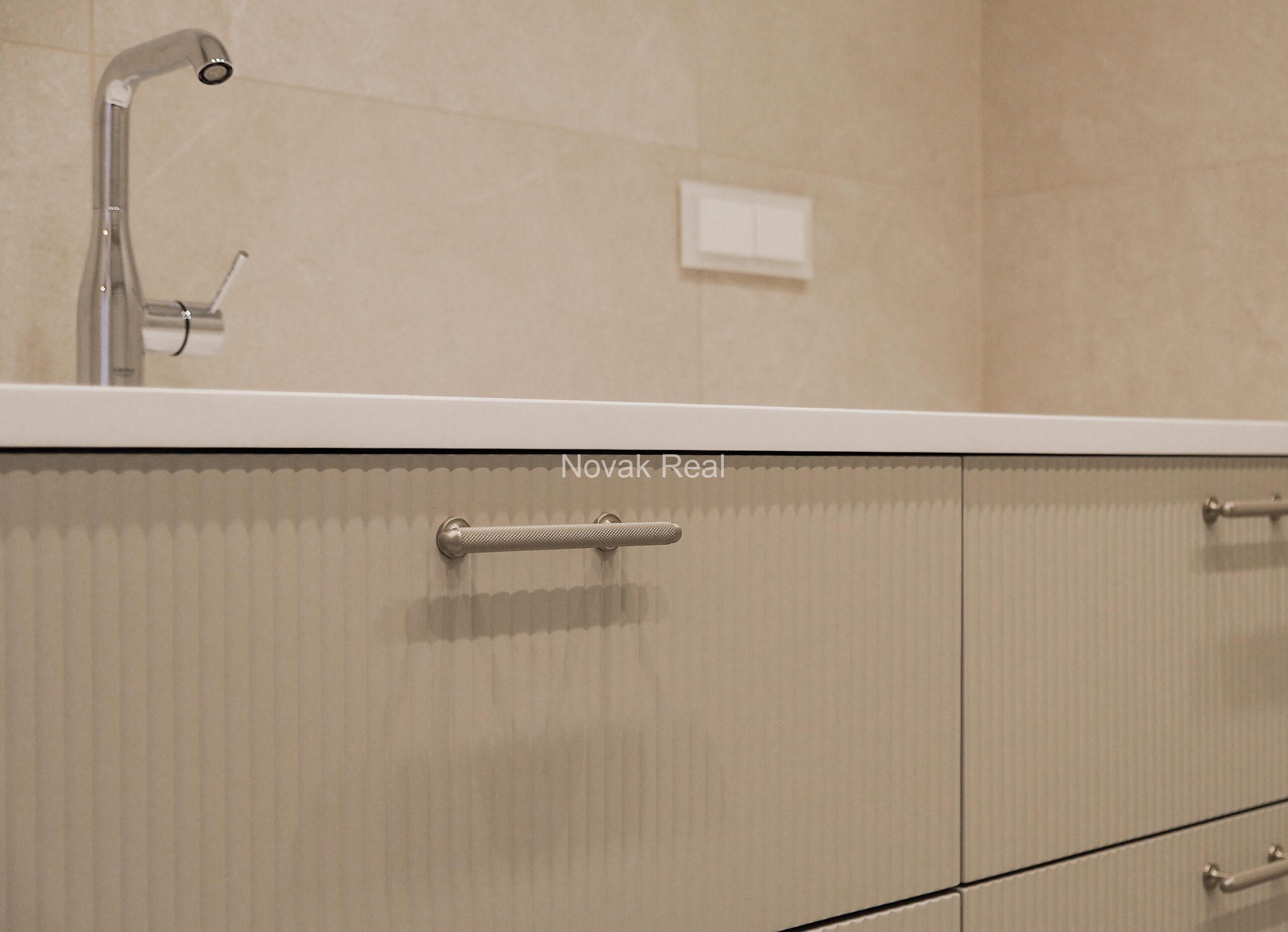 Elegant 2-Bedroom Apartment with Terrace in Kalpaka Residence