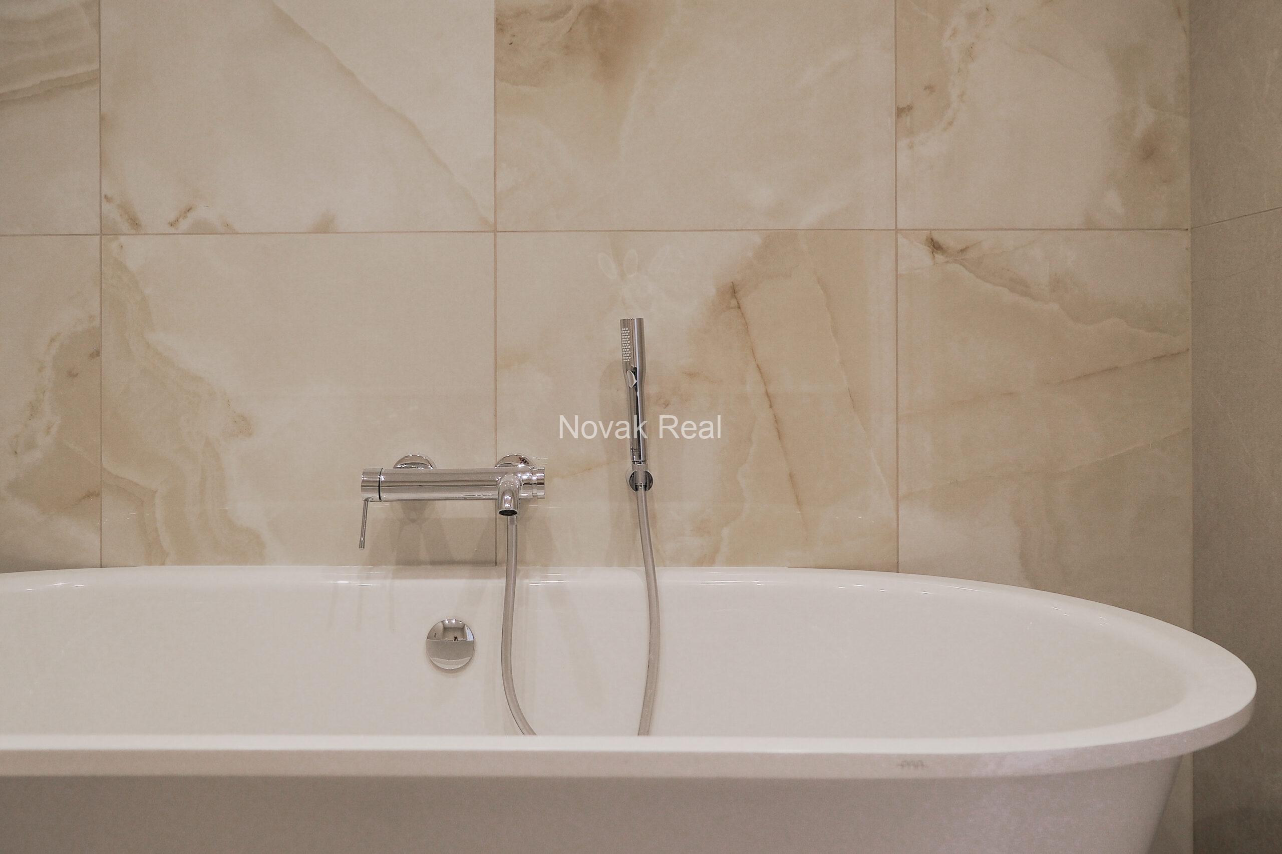 Elegant 2-Bedroom Apartment with Terrace in Kalpaka Residence