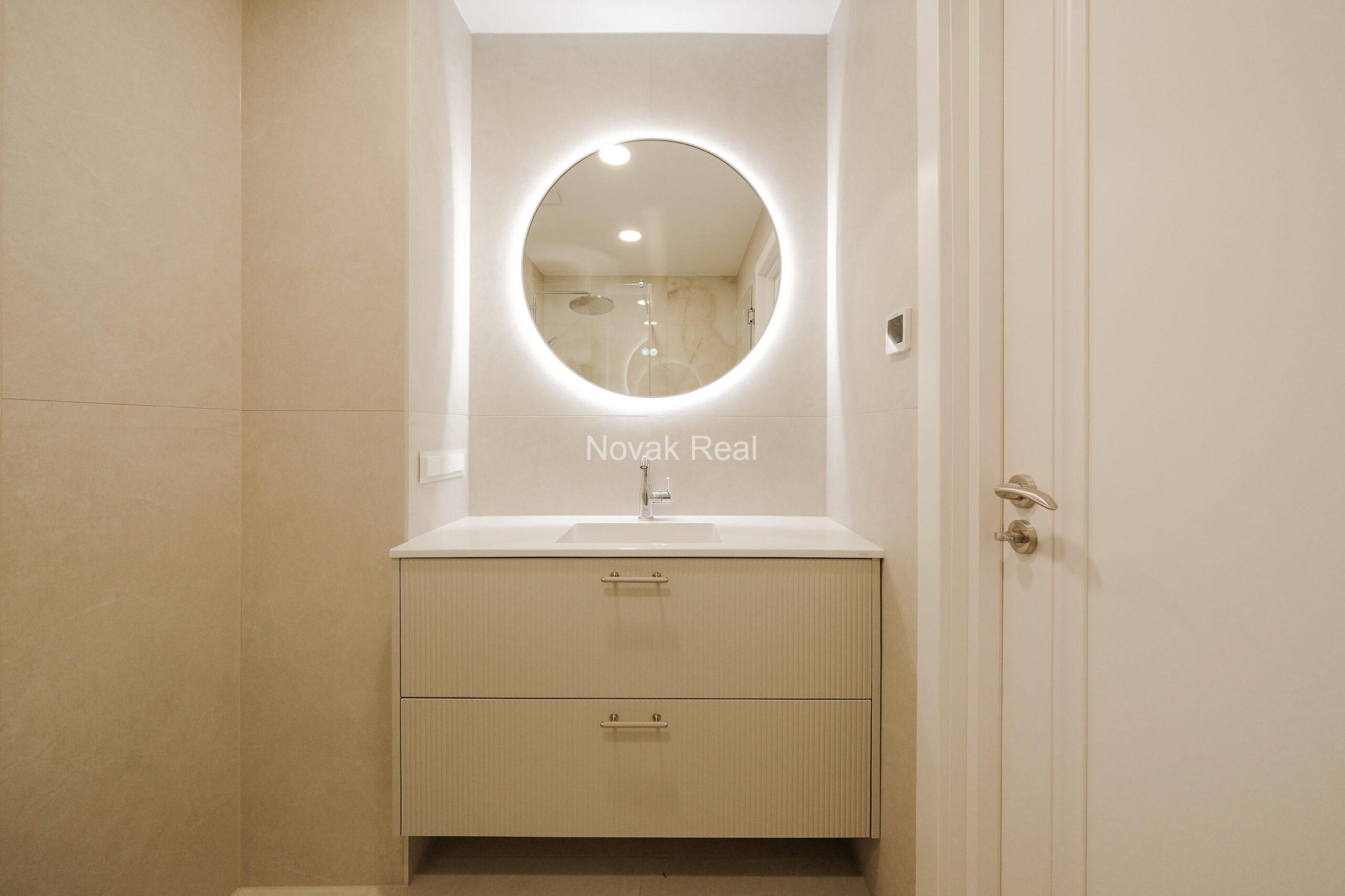 Elegant 2-Bedroom Apartment with Terrace in Kalpaka Residence