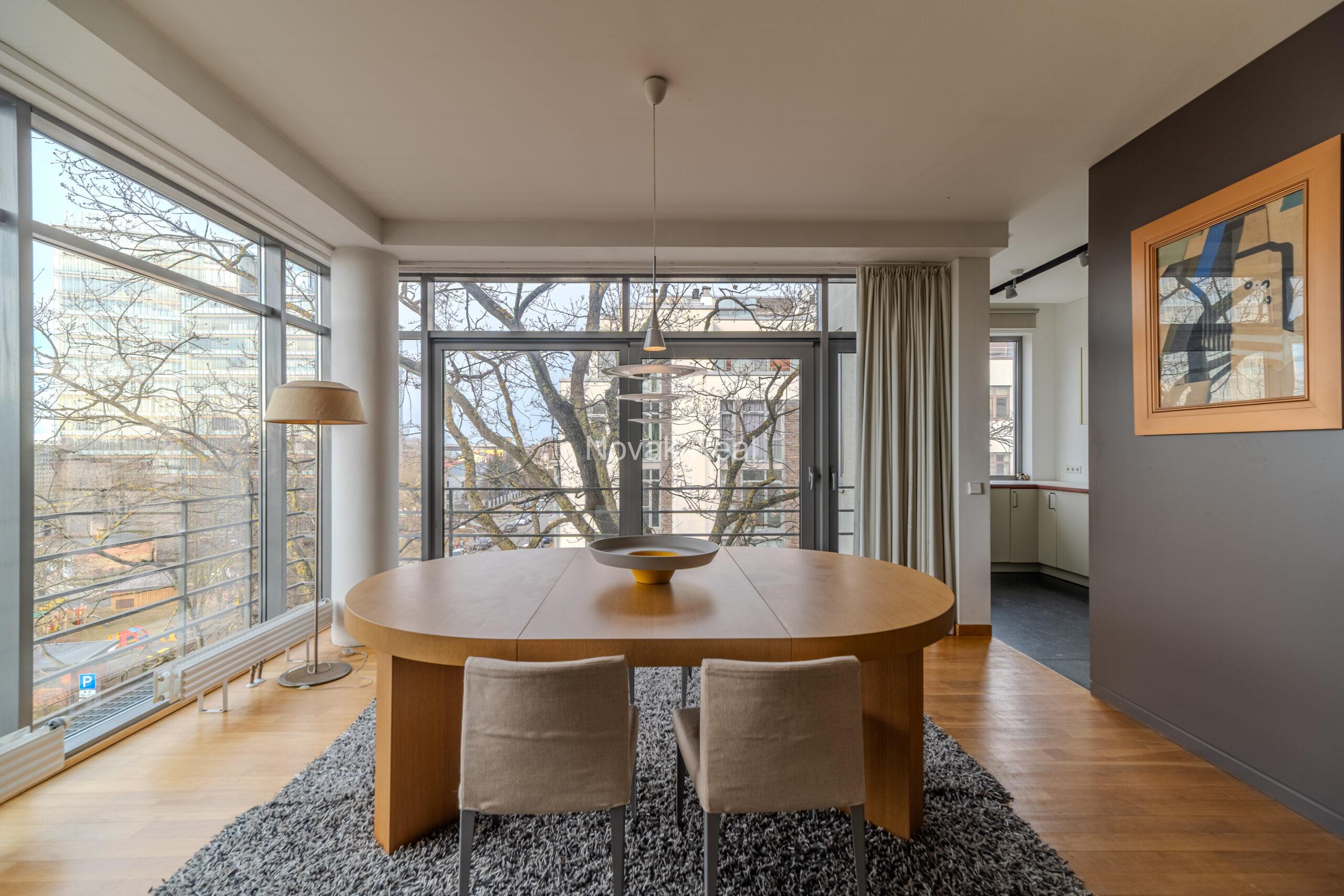 3-room apartment in CARLO building, designed by Meinhard von Gerkan