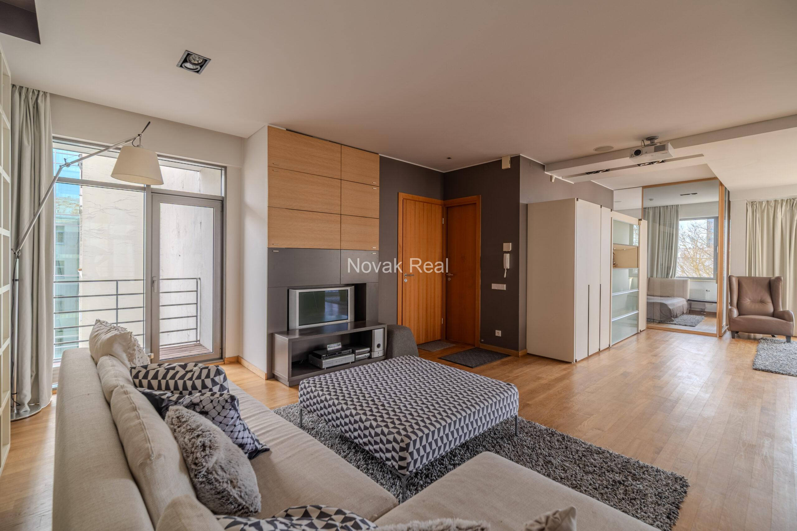 3-room apartment in CARLO building, designed by Meinhard von Gerkan
