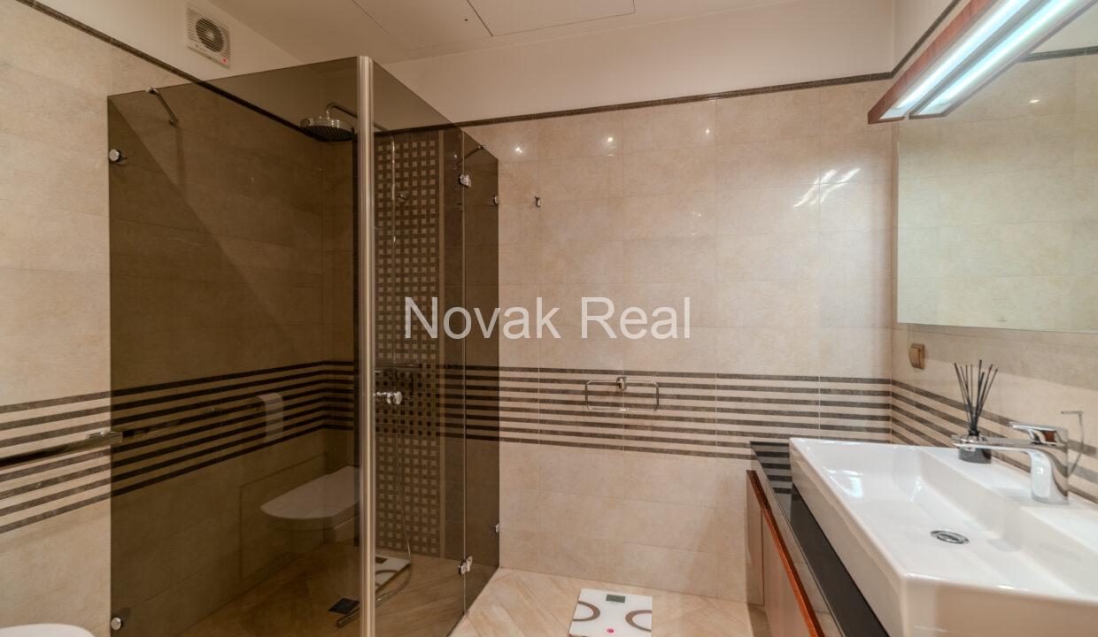 Alberta 4-106