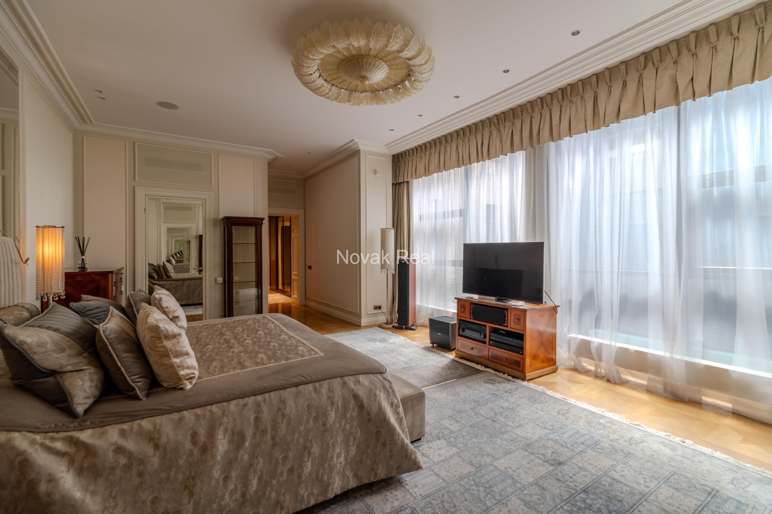 Luxury Residence in the Heart of Riga’s Quiet Centre