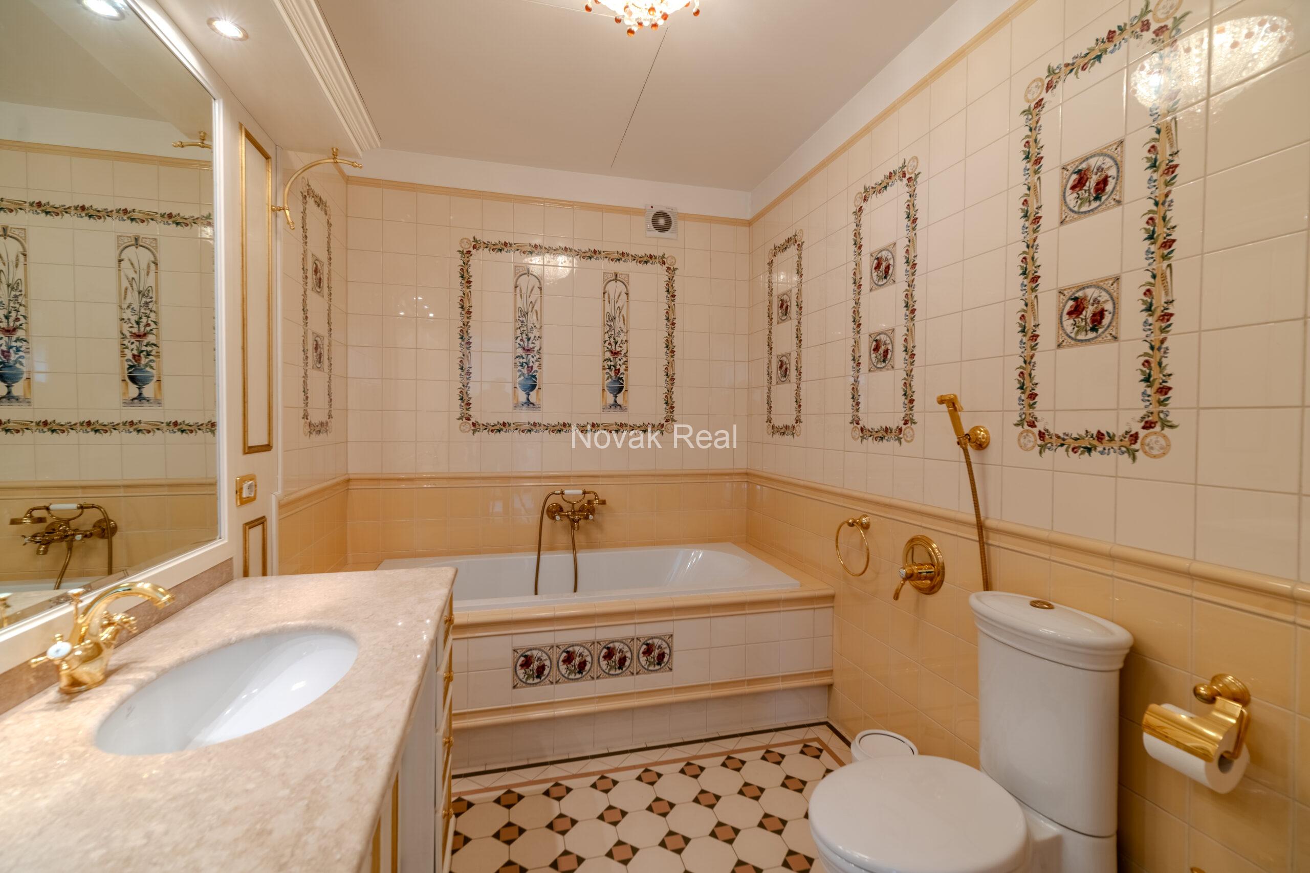Luxury Residence in the Heart of Riga’s Quiet Centre