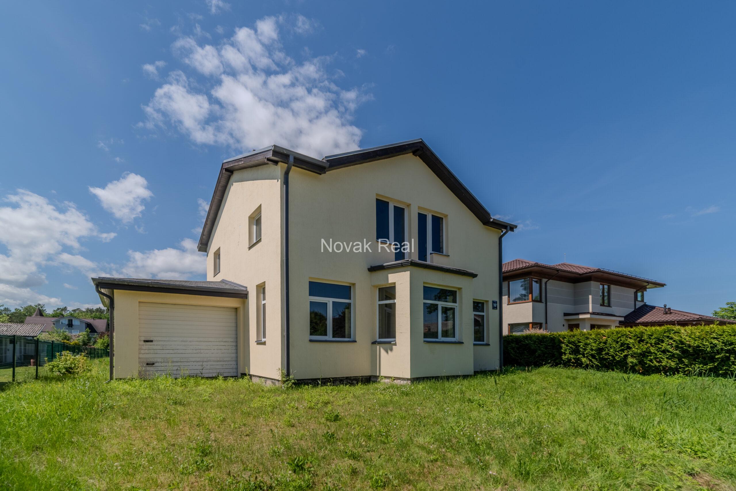 Land plot of 1200 m² with an unfinished house for sale in Melluži, Jurmala