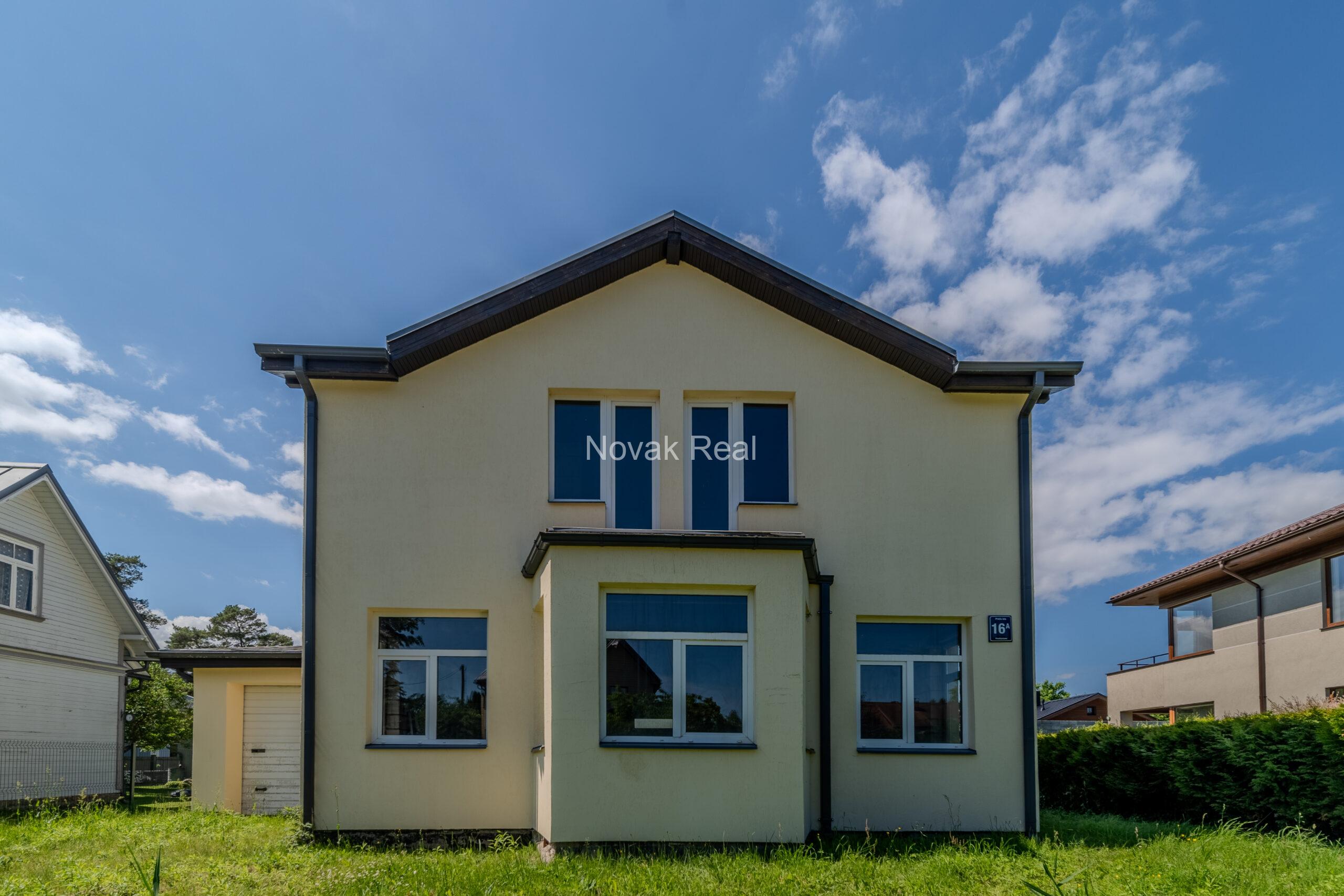 Land plot of 1200 m² with an unfinished house for sale in Melluži, Jurmala