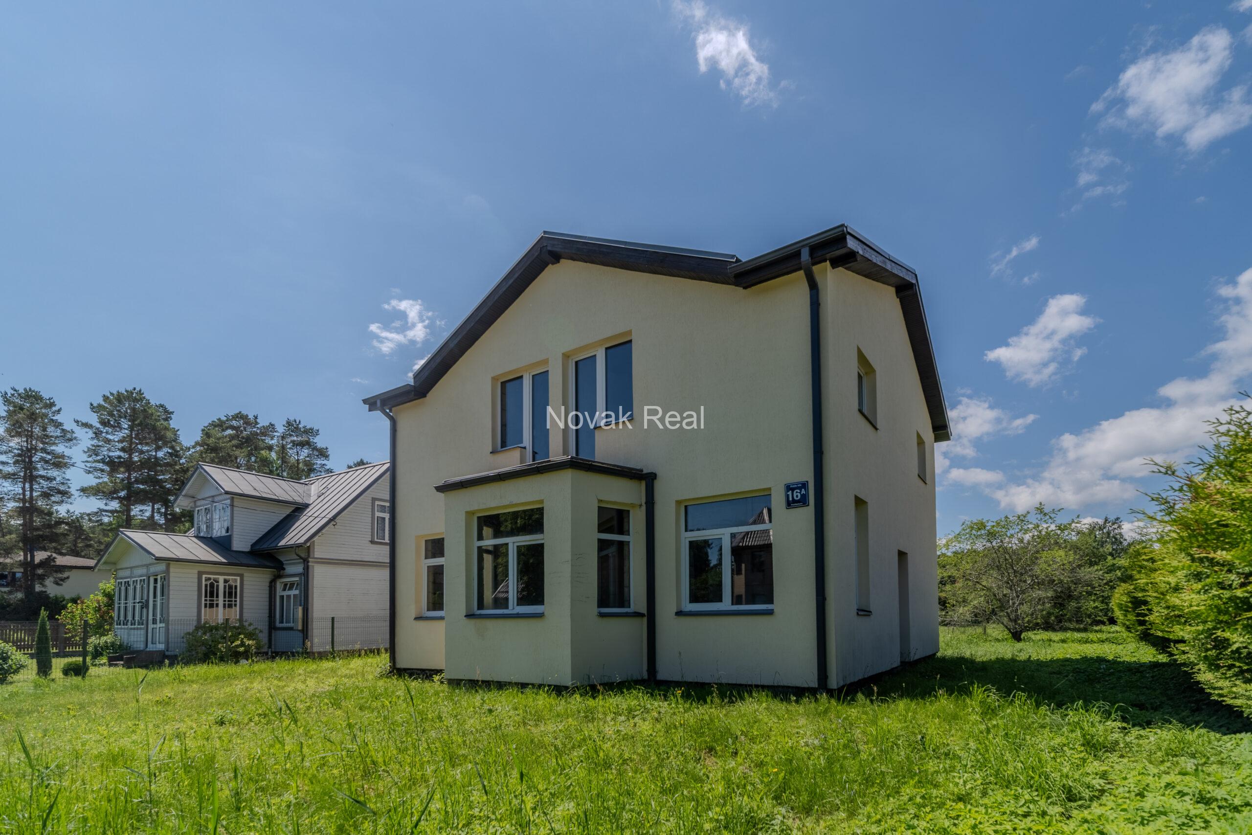 Land plot of 1200 m² with an unfinished house for sale in Melluži, Jurmala