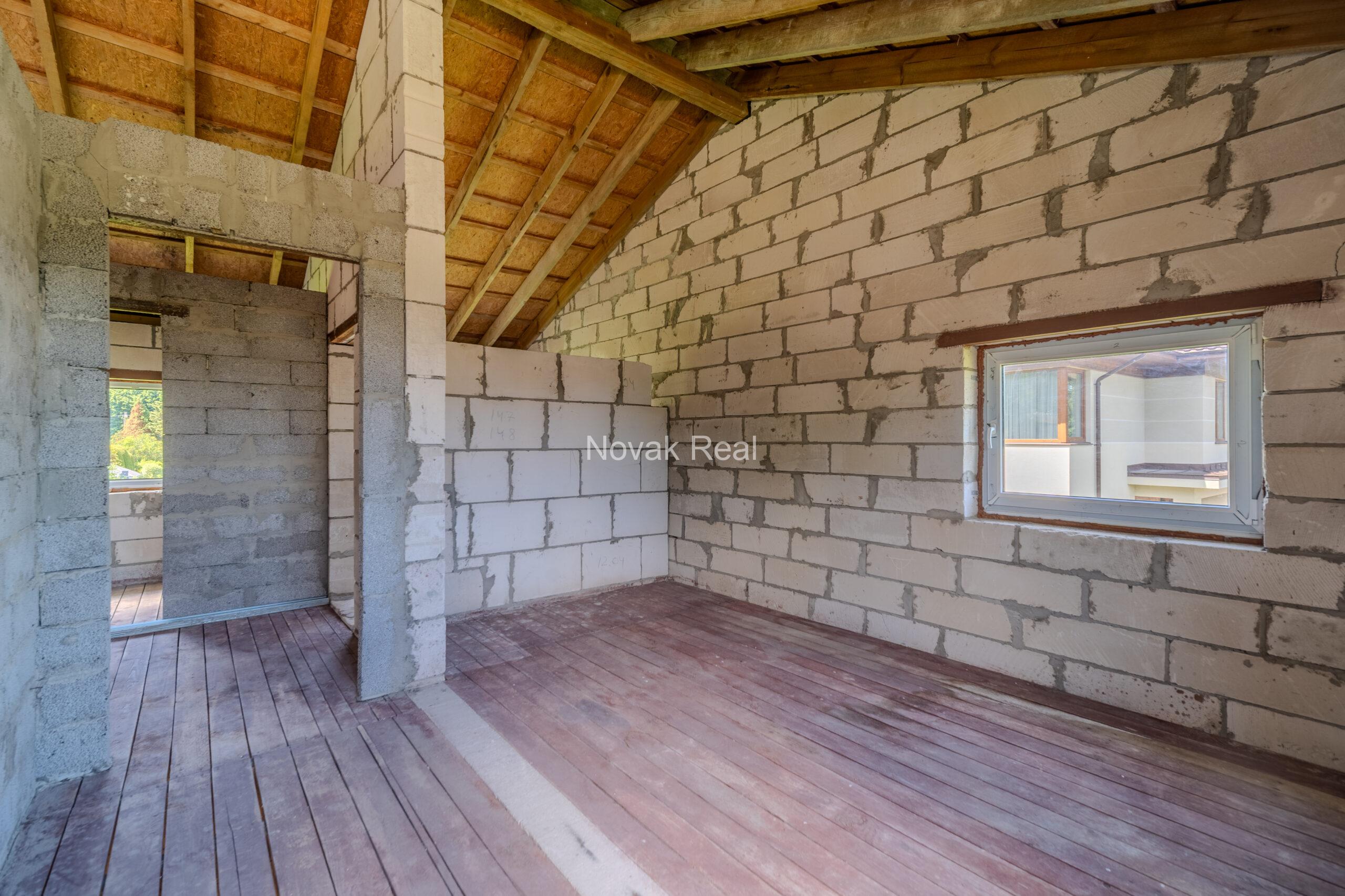 Land plot of 1200 m² with an unfinished house for sale in Melluži, Jurmala
