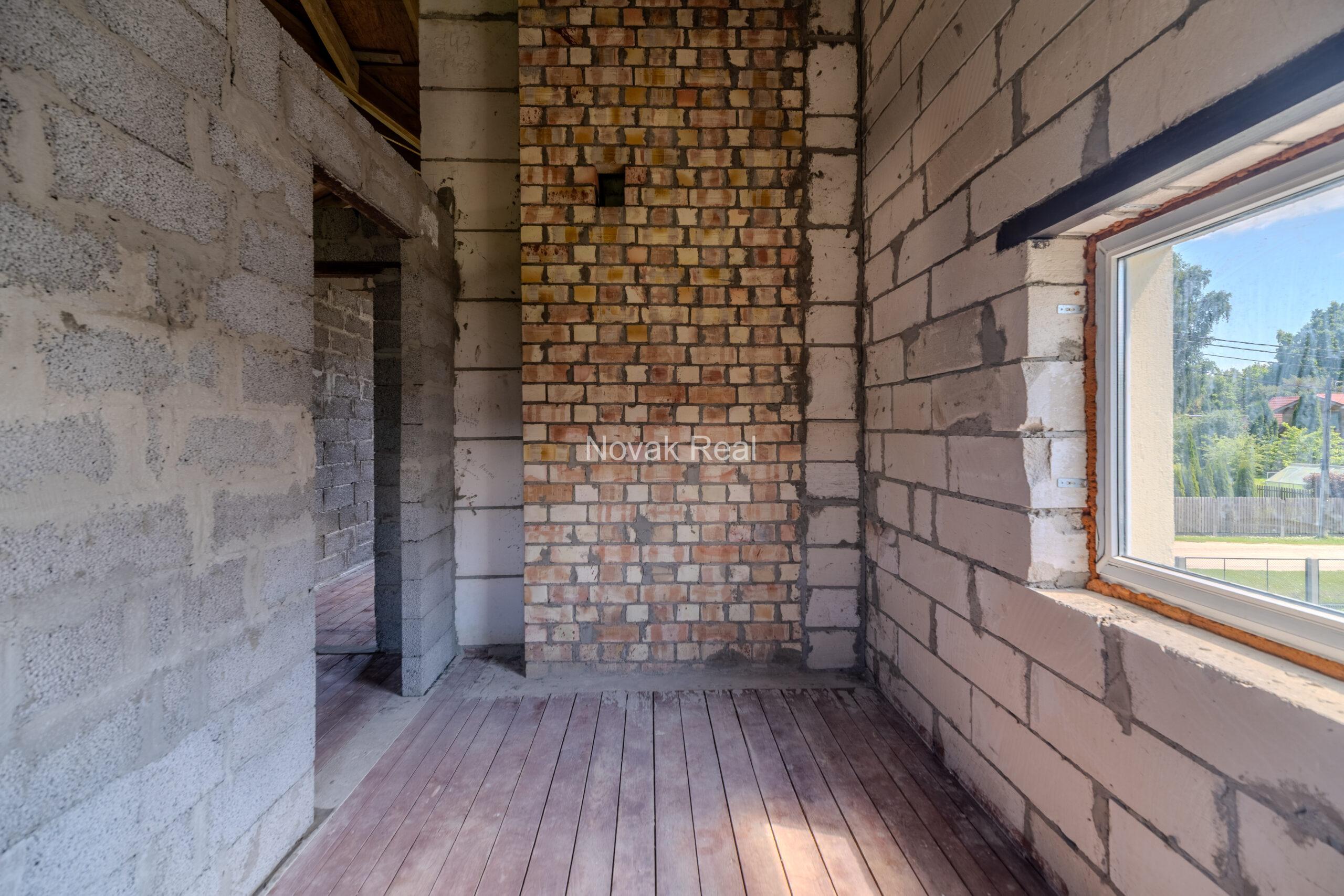 Land plot of 1200 m² with an unfinished house for sale in Melluži, Jurmala