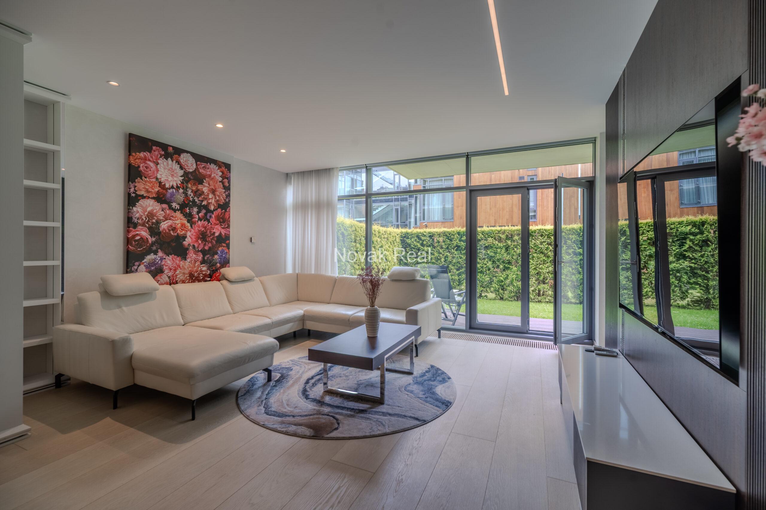 Apartment with a Terrace in Park Residences, Dzintari