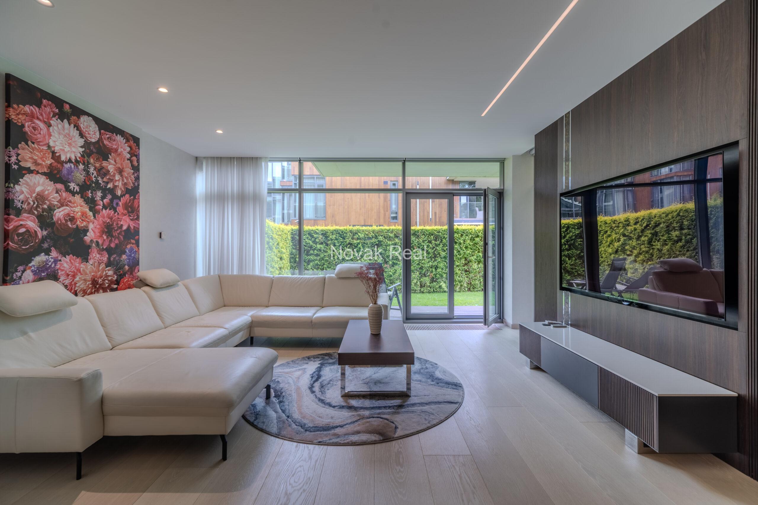 Apartment with a Terrace in Park Residences, Dzintari
