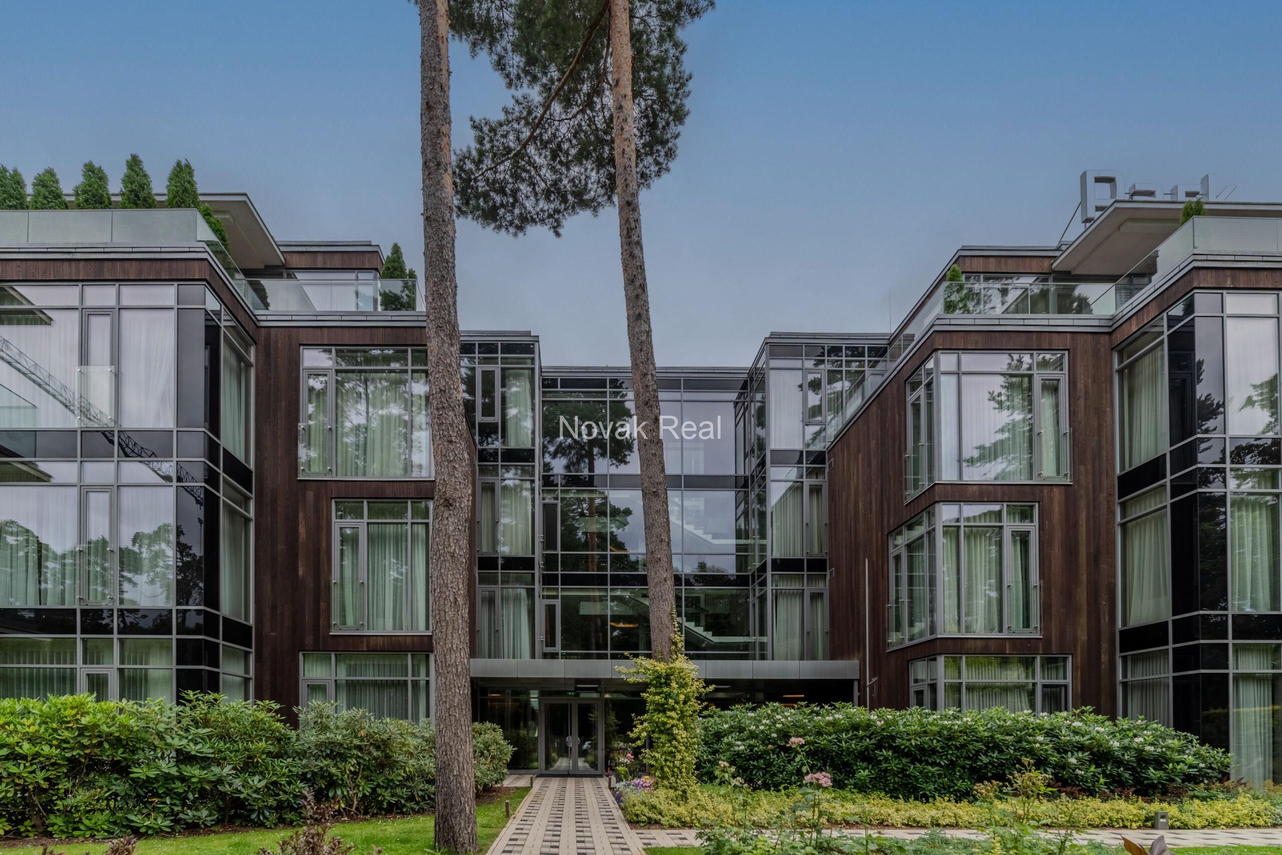 Apartment with a Terrace in Park Residences, Dzintari